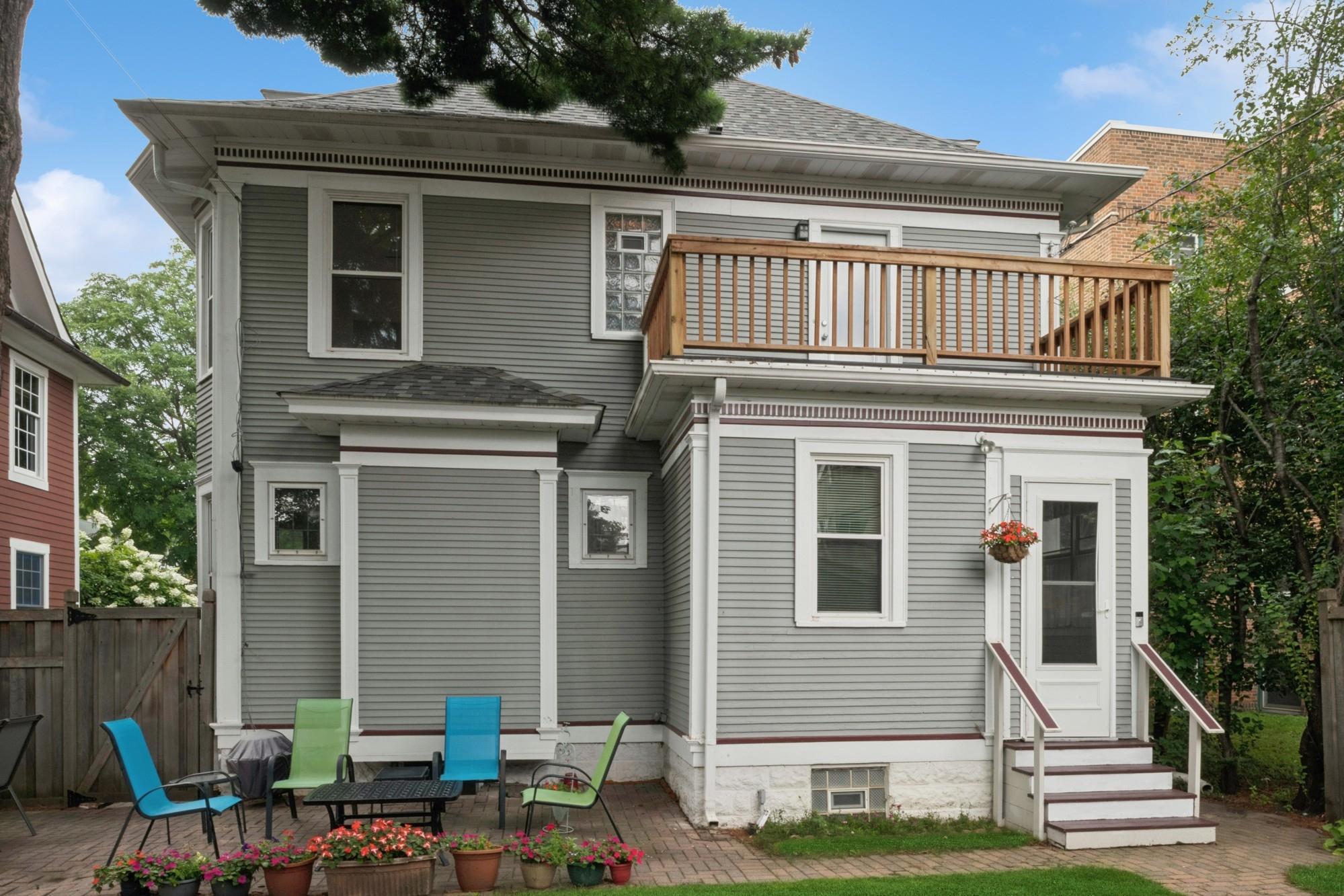 Minneapolis, Minnesota, 55408, United States, 4 Bedrooms Bedrooms, ,2 BathroomsBathrooms,Residential,For Sale,1919825