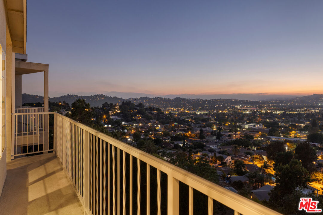 Los Angeles, California, 90065, United States, 3 Bedrooms Bedrooms, ,3 BathroomsBathrooms,Residential,For Sale,1925113