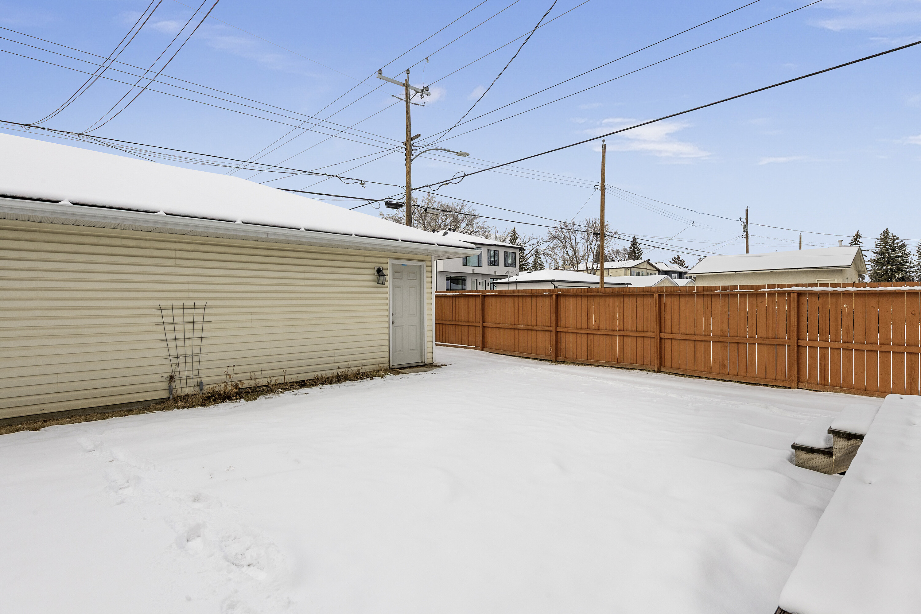  3101 39 Avenue SW, Calgary, AB - 物件實景