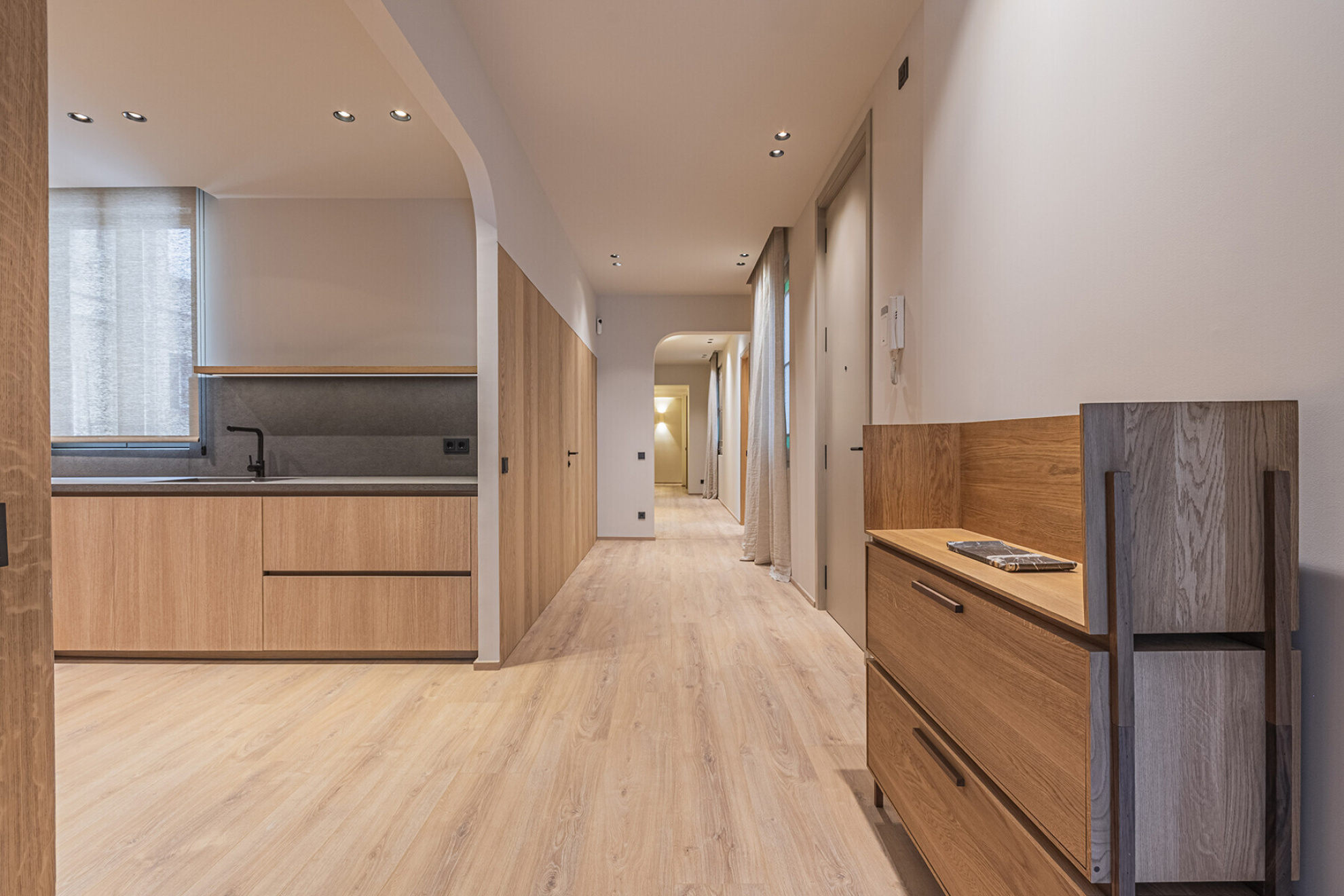  Modernist flat in Eixample with premium finishes in the Quadrat d