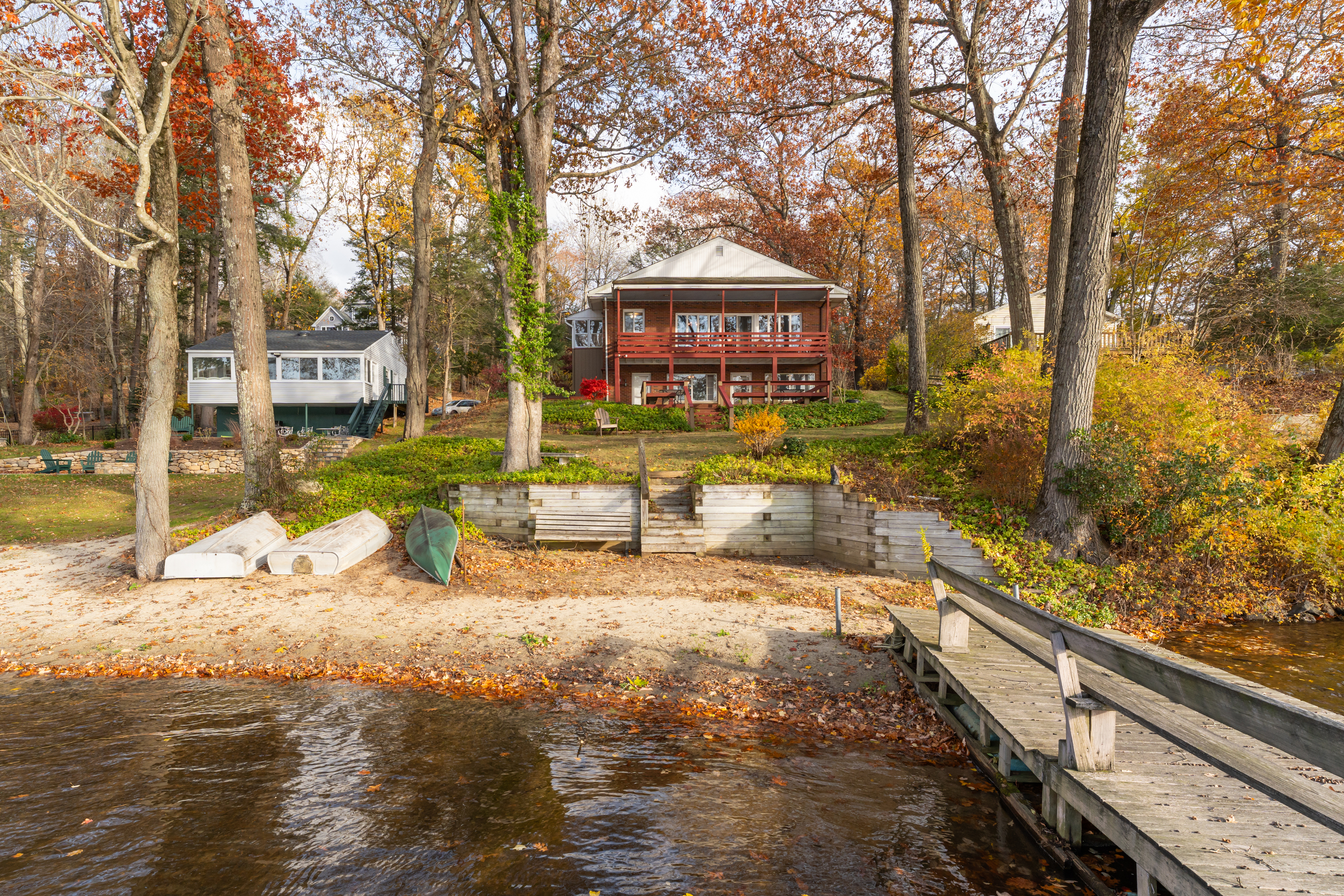 Guilford, Connecticut, 06437, United States, 3 Bedrooms Bedrooms, ,2 BathroomsBathrooms,Residential,For Sale,1994597