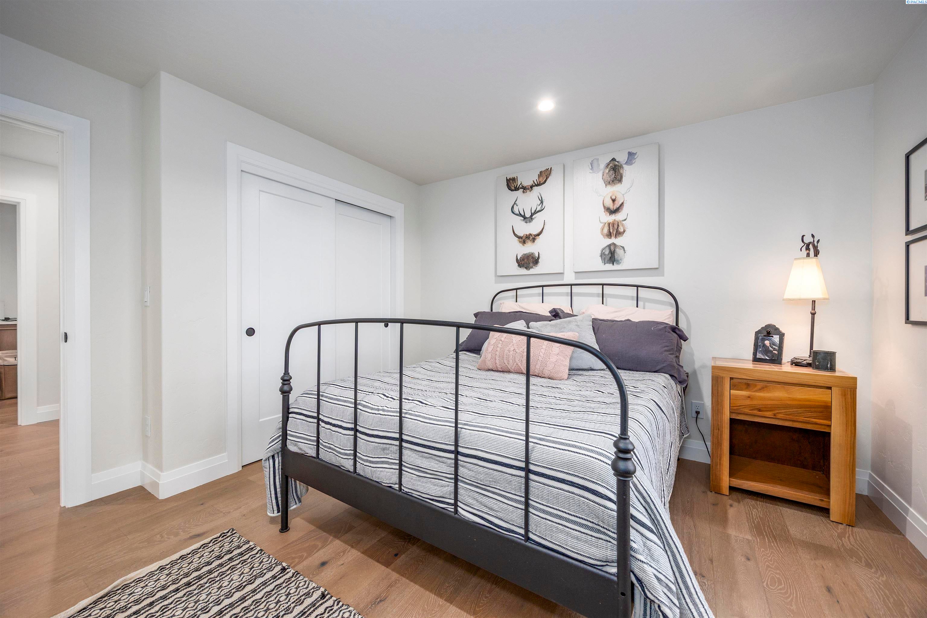 Pasco, Washington, 99301, United States, 4 Bedrooms Bedrooms, ,3 BathroomsBathrooms,Residential,For Sale,2005425