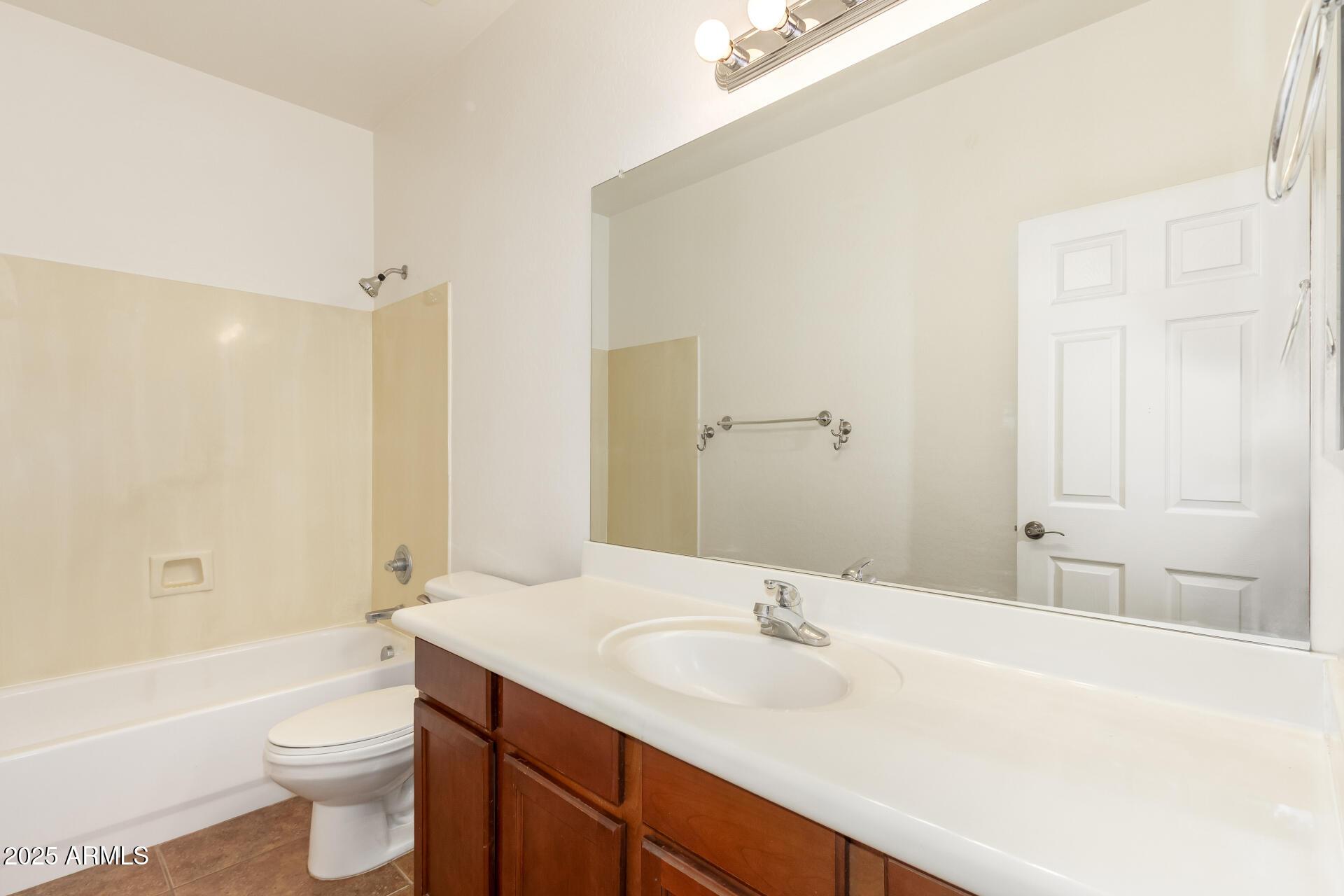 Surprise, Arizona, 85379, United States, 5 Bedrooms Bedrooms, ,3 BathroomsBathrooms,Residential,For Sale,1981277