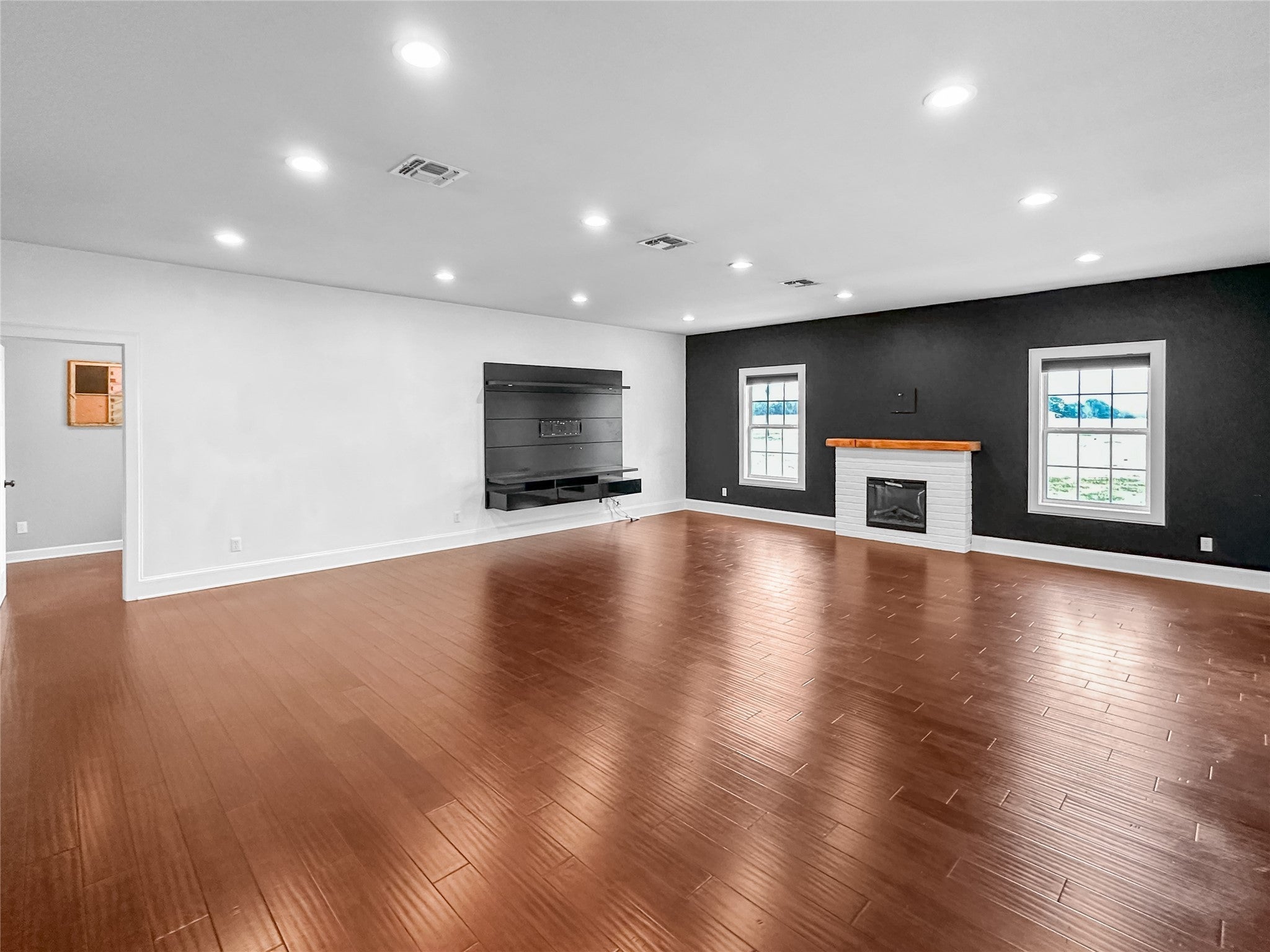 Winnsboro, Texas, 75494, United States, 3 Bedrooms Bedrooms, ,3 BathroomsBathrooms,Residential,For Sale,1779211