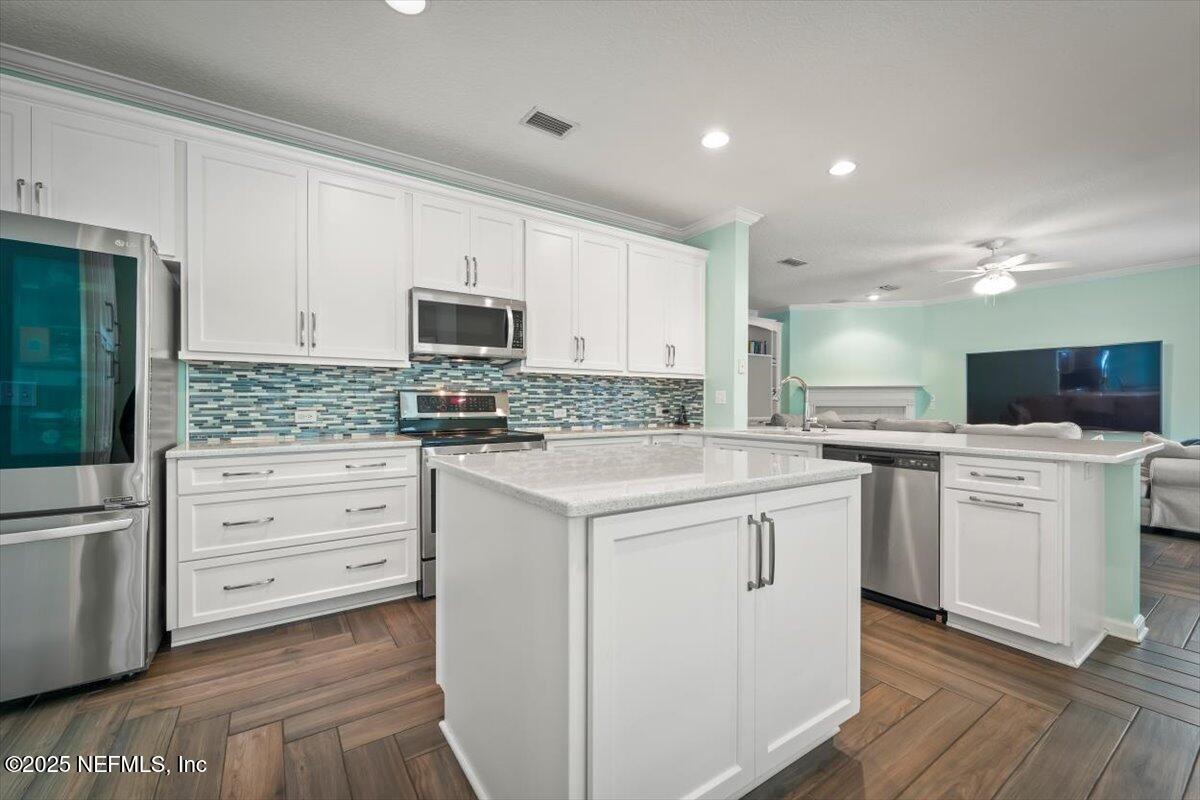 Jacksonville, Florida, 32256, United States, 5 Bedrooms Bedrooms, ,4 BathroomsBathrooms,Residential,For Sale,1974512