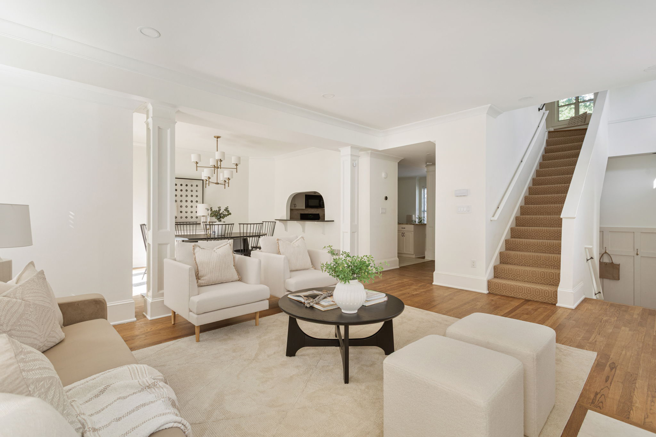  Beautifully Renovated Residence in Brookhaven Fields - 物件實景