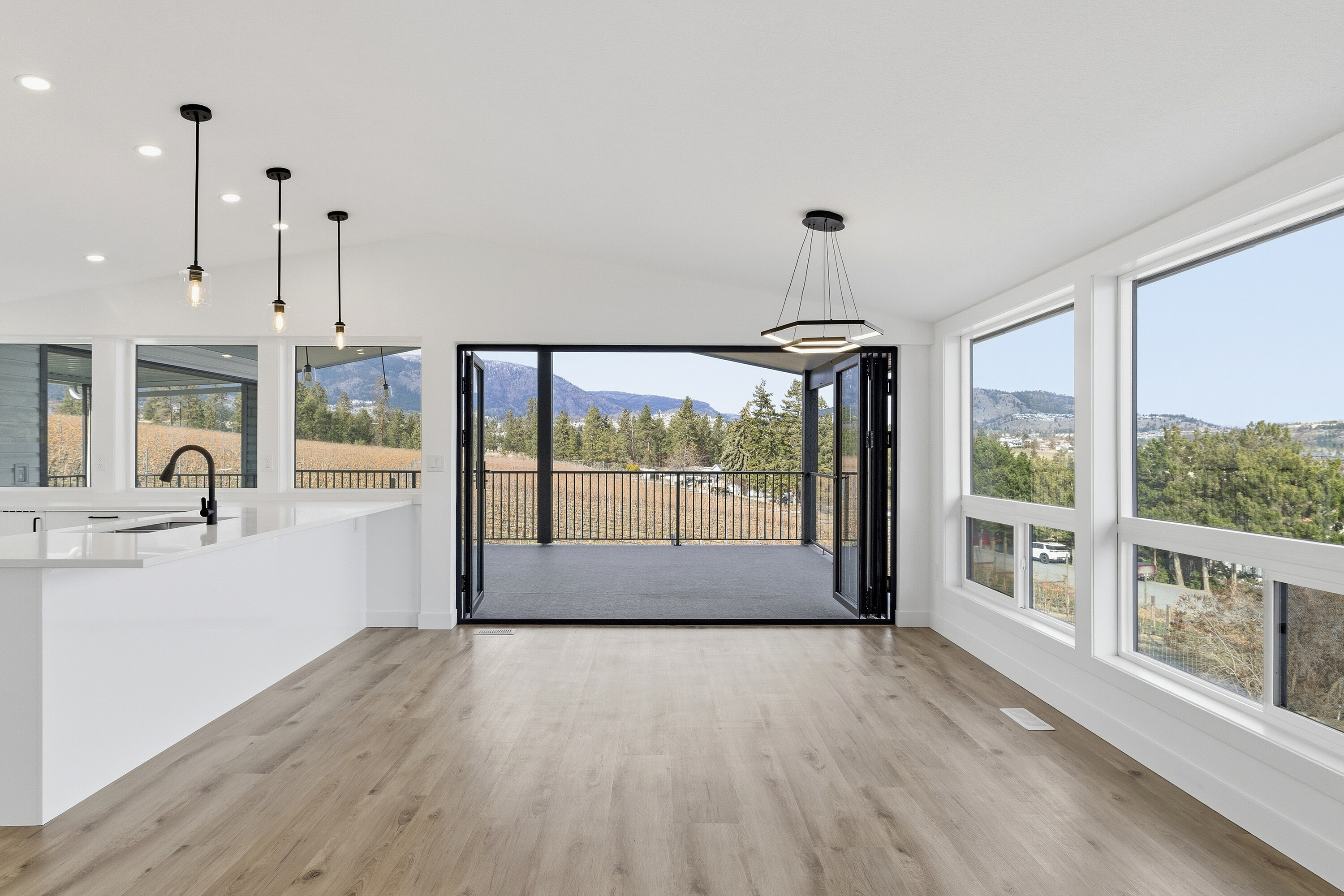  Breathtaking Lake Views - 物件實景