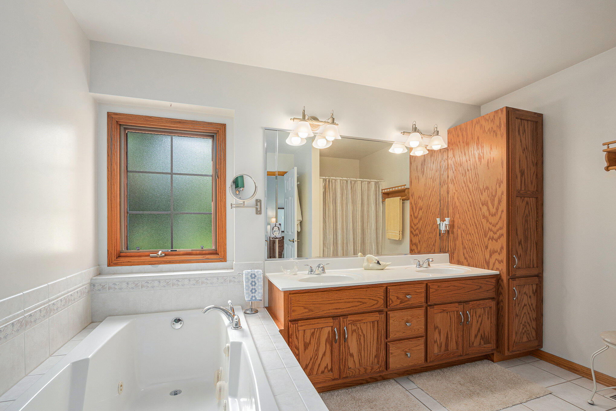 Dyer, Indiana, 46311, United States, 3 Bedrooms Bedrooms, ,3 BathroomsBathrooms,Residential,For Sale,1930978