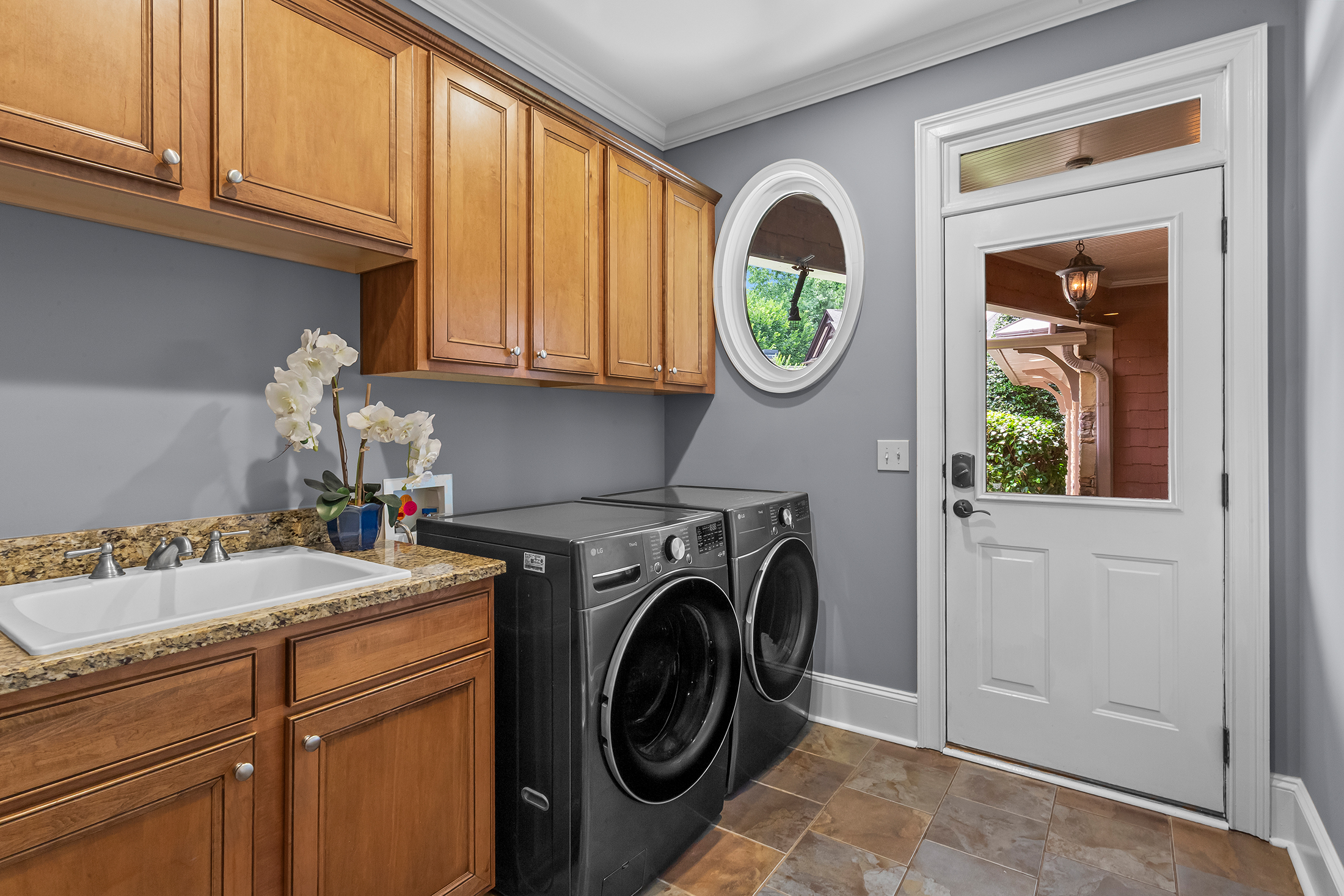  Timeless Craftsman Luxury with Unmatched Privacy in West Cobb - 物件實景