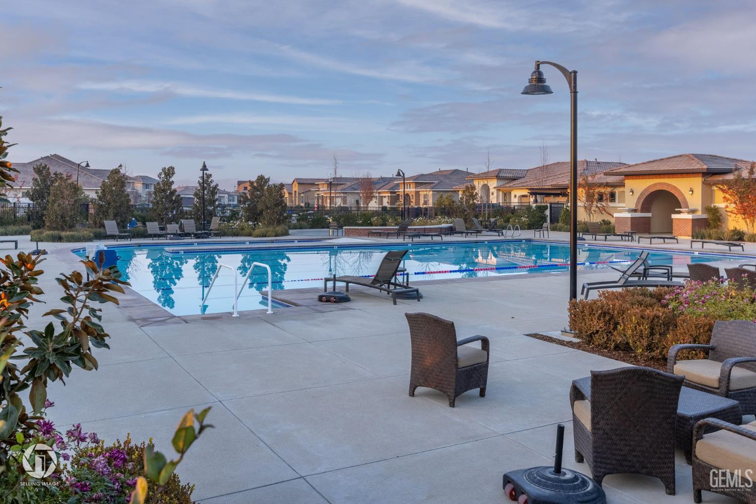 Bakersfield, California, 93311, United States, 4 Bedrooms Bedrooms, ,3 BathroomsBathrooms,Residential,For Sale,1926375