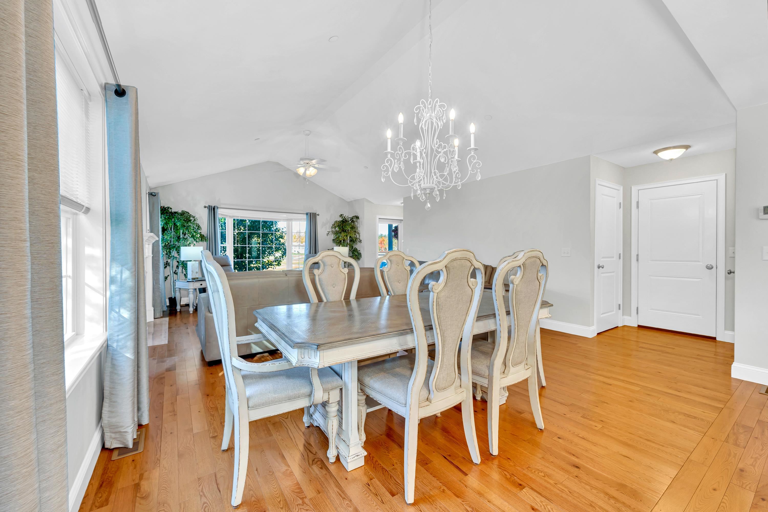 Brentwood, New Hampshire, 03833, United States, 2 Bedrooms Bedrooms, ,2 BathroomsBathrooms,Residential,For Sale,1976209