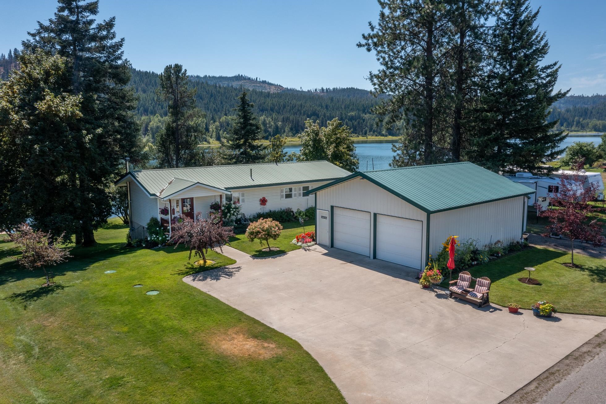 Newport, Washington, 99156, United States, 3 Bedrooms Bedrooms, ,3 BathroomsBathrooms,Residential,For Sale,1921865