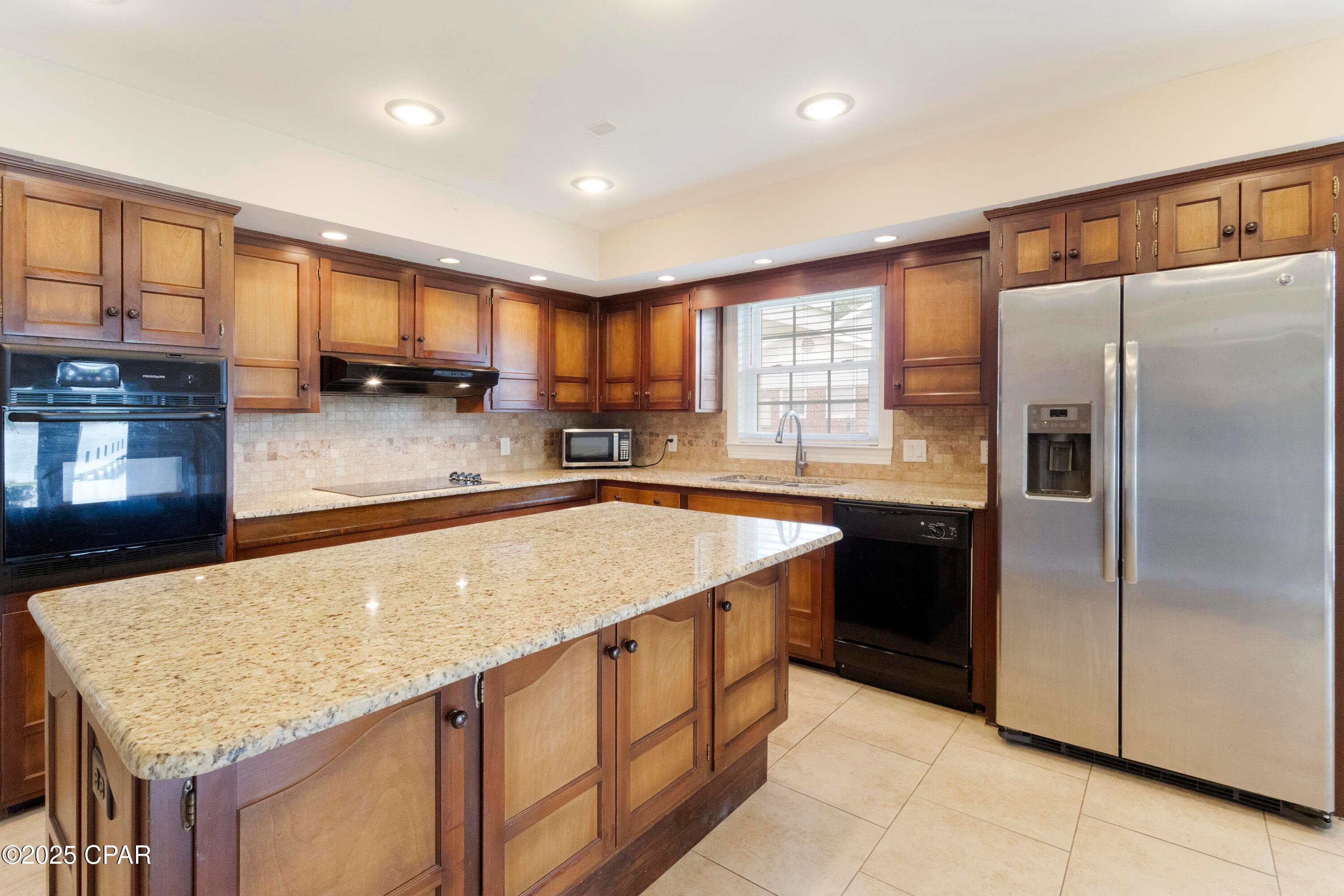 Lynn Haven, Florida, 32444, United States, 3 Bedrooms Bedrooms, ,4 BathroomsBathrooms,Residential,For Sale,1914015