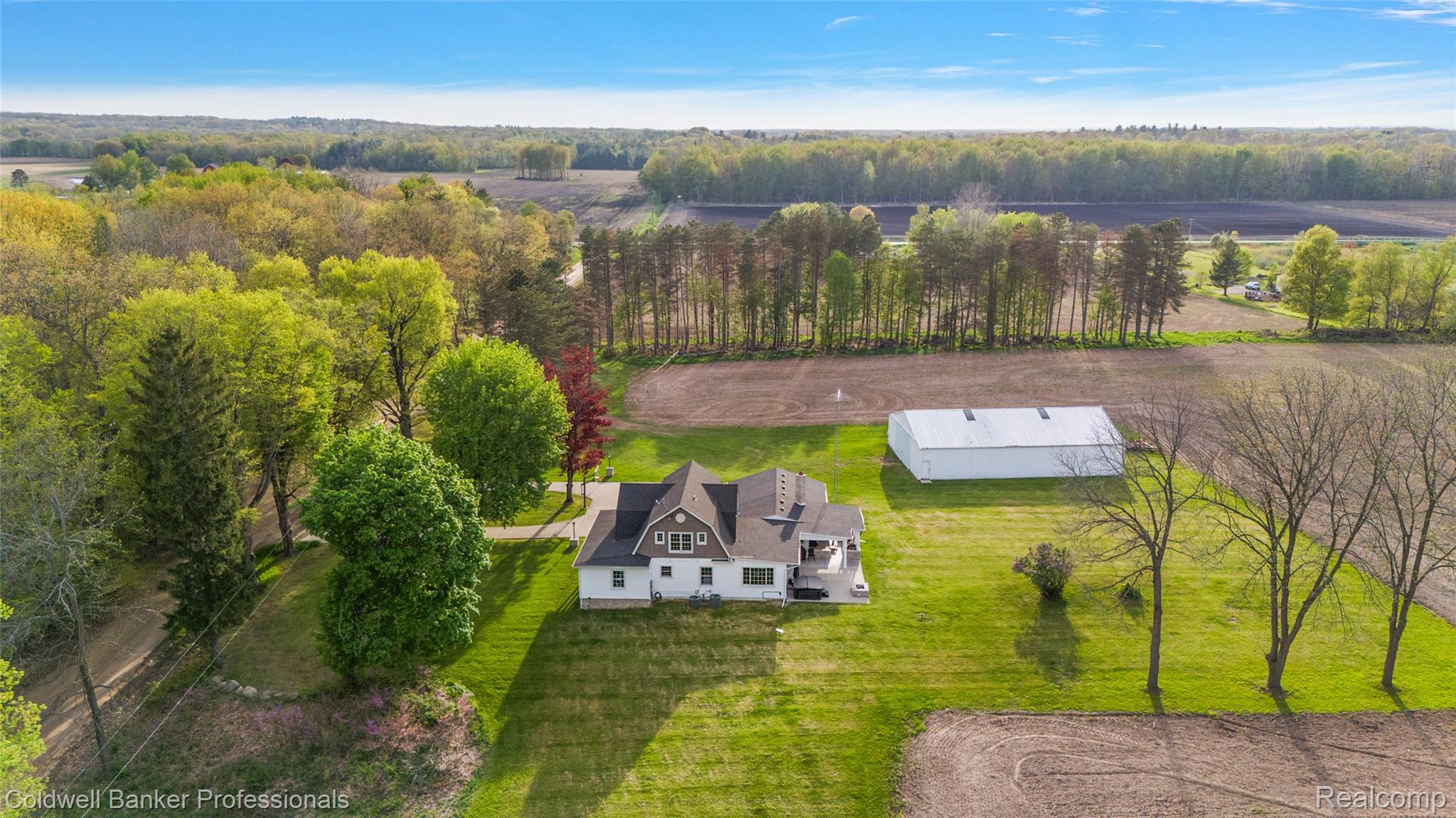 Lapeer, Michigan, 48446, United States, 3 Bedrooms Bedrooms, ,3 BathroomsBathrooms,Residential,For Sale,1907638