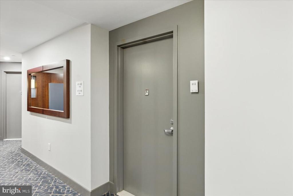 Washington, District of Columbia, 20003, United States, 2 Bedrooms Bedrooms, ,2 BathroomsBathrooms,Residential,For Sale,1974784