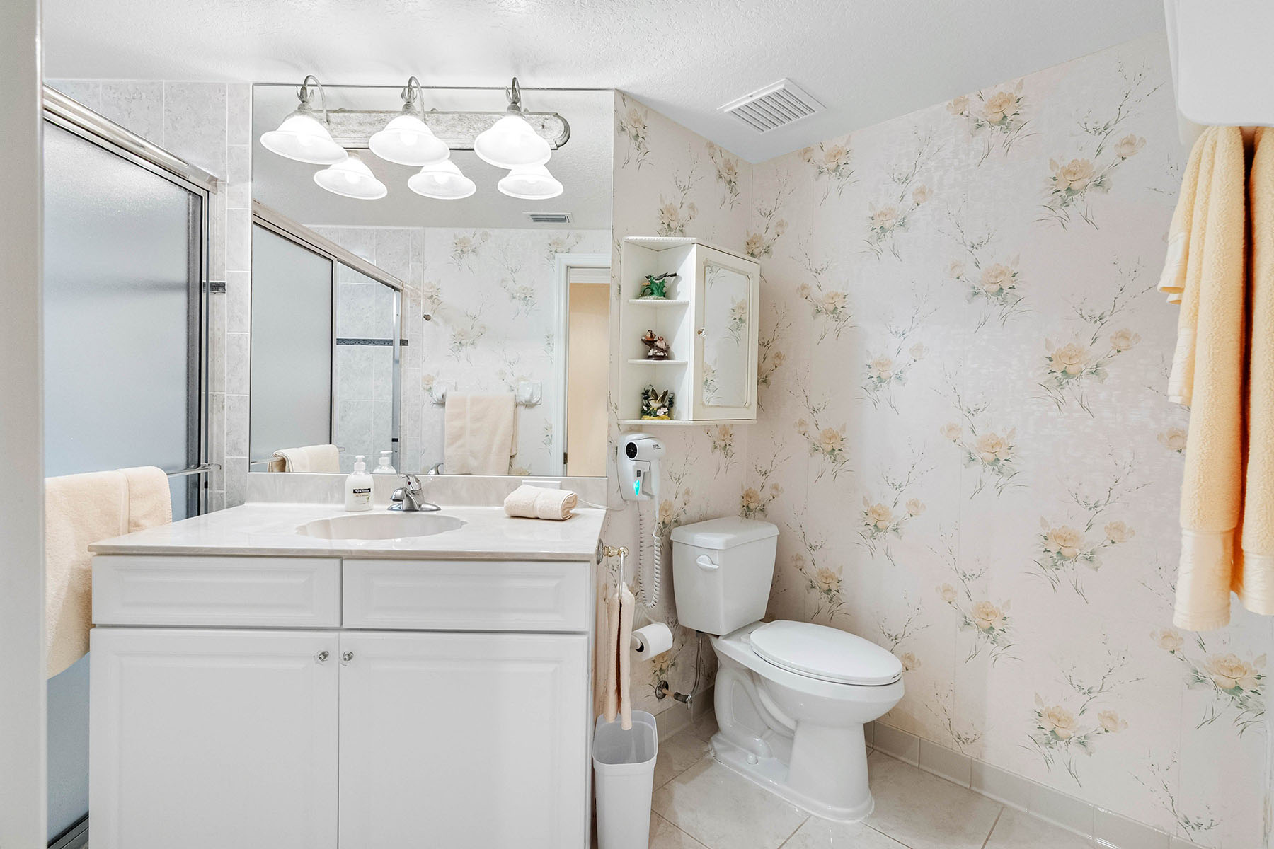  TIDES BEACH CLUB CONDO - 物件實景