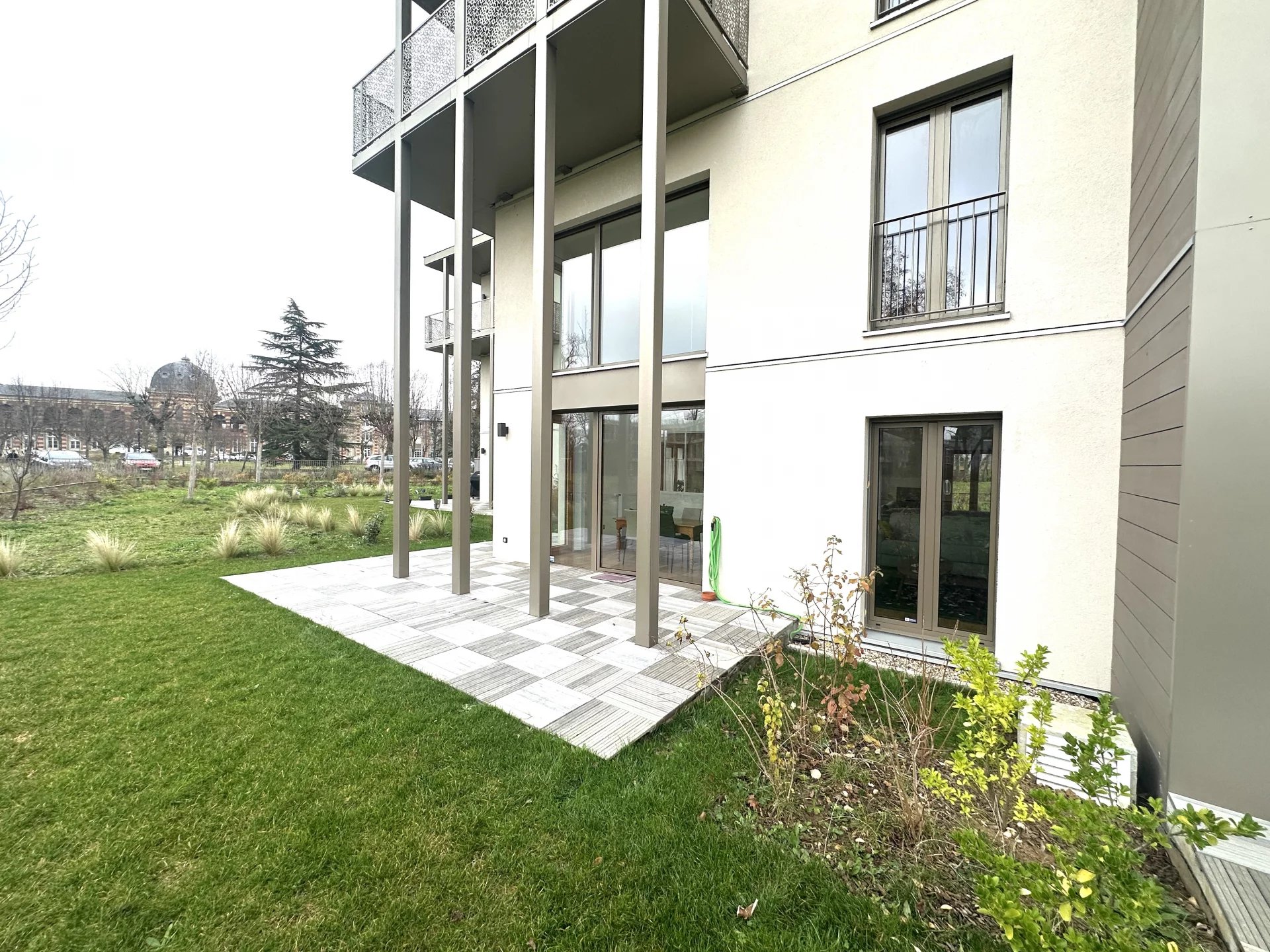 Le Vésinet, Île-de-France, 78110, FR, 2 Bedrooms Bedrooms, ,1 BathroomBathrooms,Residential,For Sale,1994507