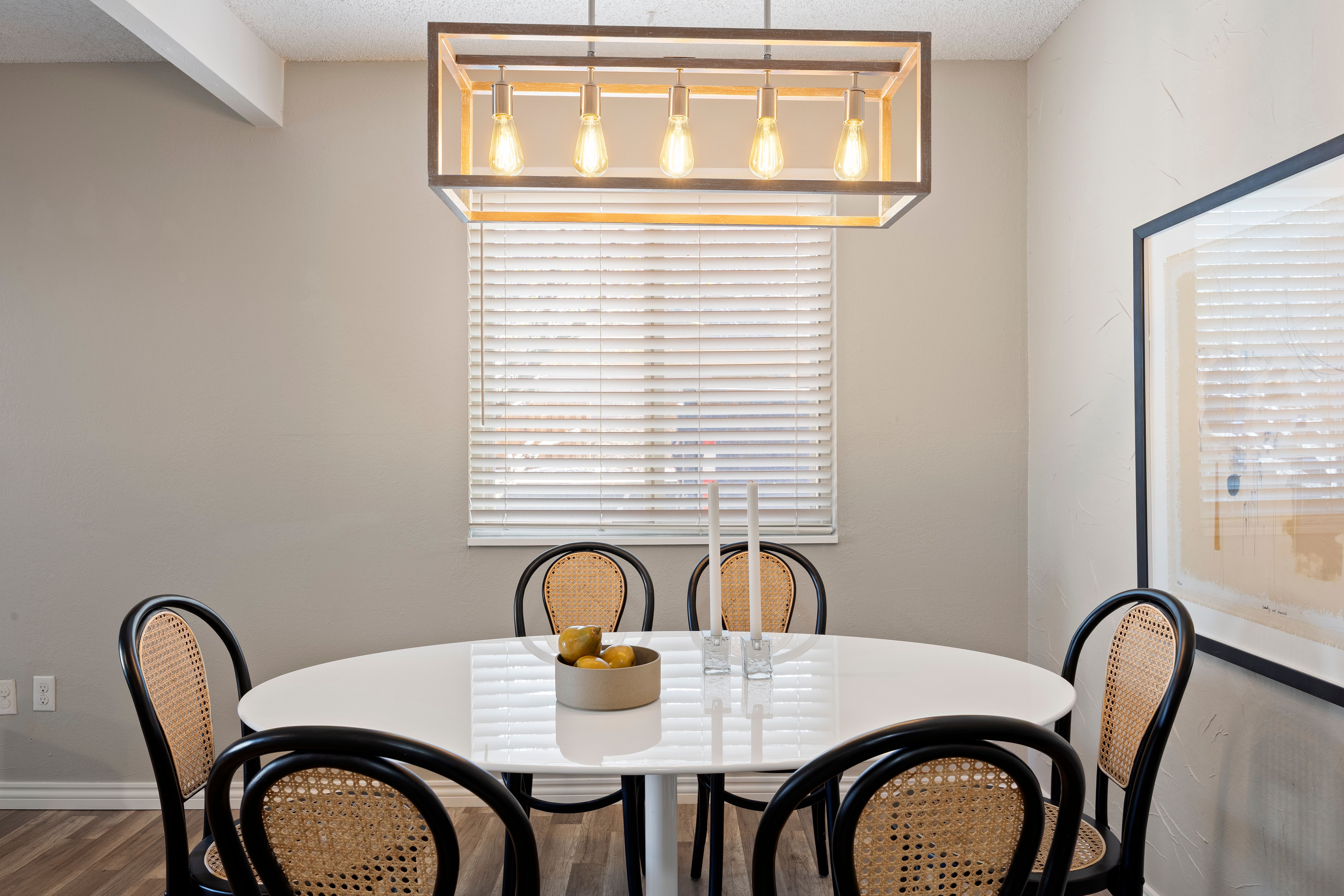  Light comes in From Extra Windows, Clean and Direct - 物件實景