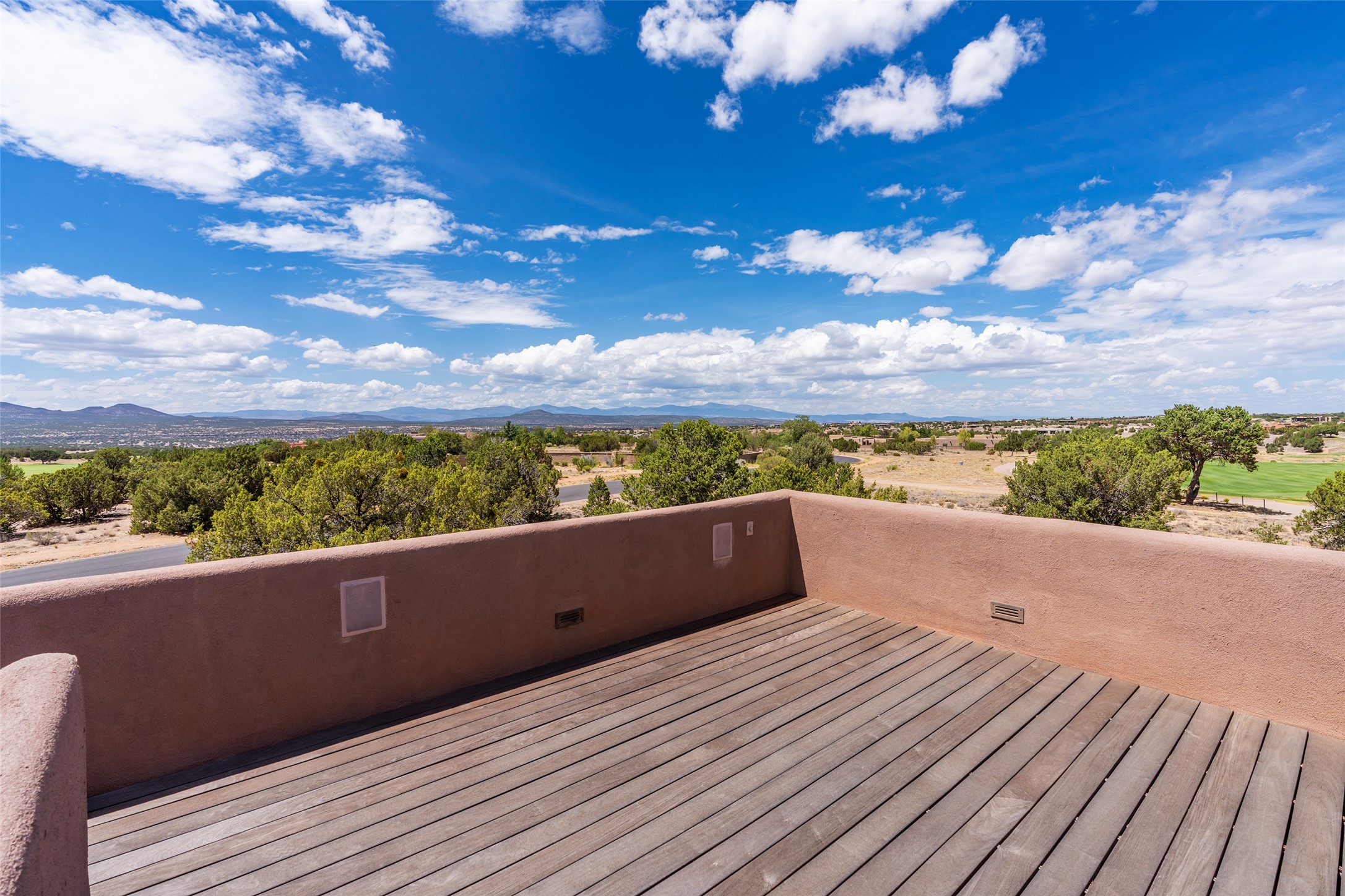  22 Paseo Aragon - 物件實景