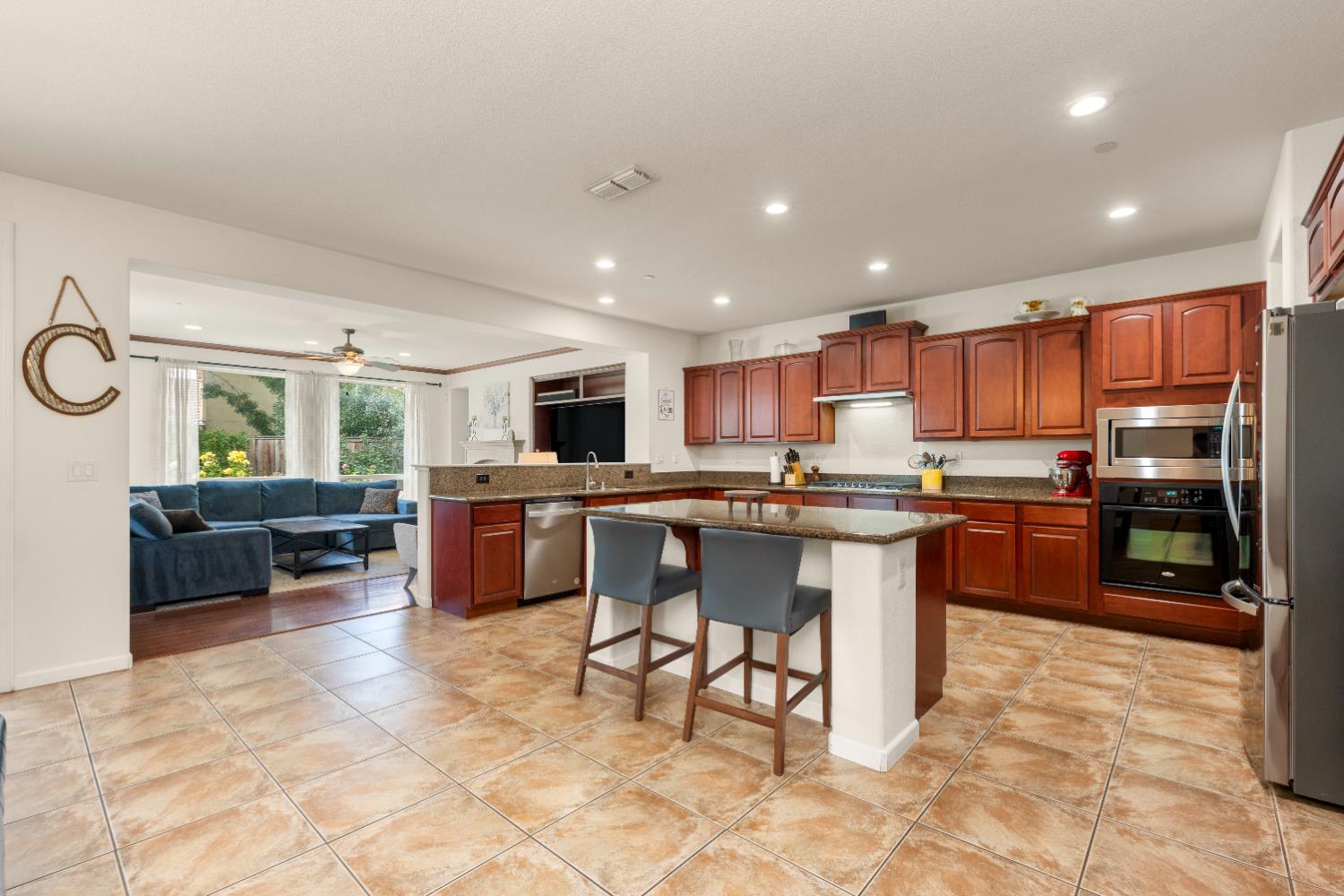 Lincoln, California, 95648, United States, 5 Bedrooms Bedrooms, ,4 BathroomsBathrooms,Residential,For Sale,2035339