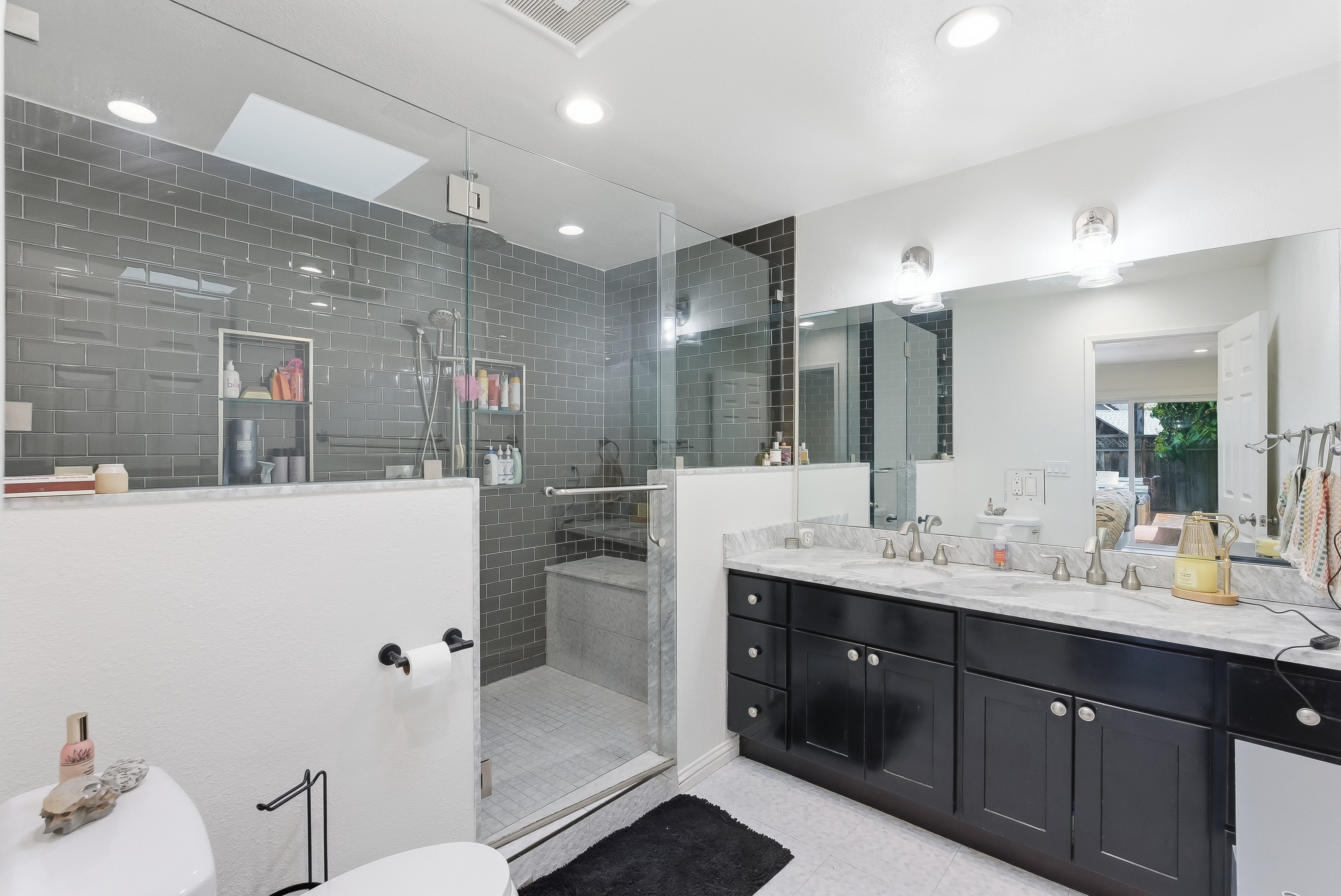  Shreen Court Charming Cul-de-Sac Home - 物件實景