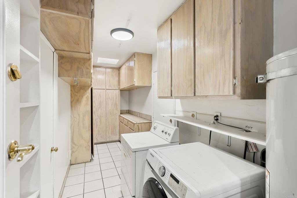 El Cajon, California, 92021, United States, 3 Bedrooms Bedrooms, ,3 BathroomsBathrooms,Residential,For Sale,1876199