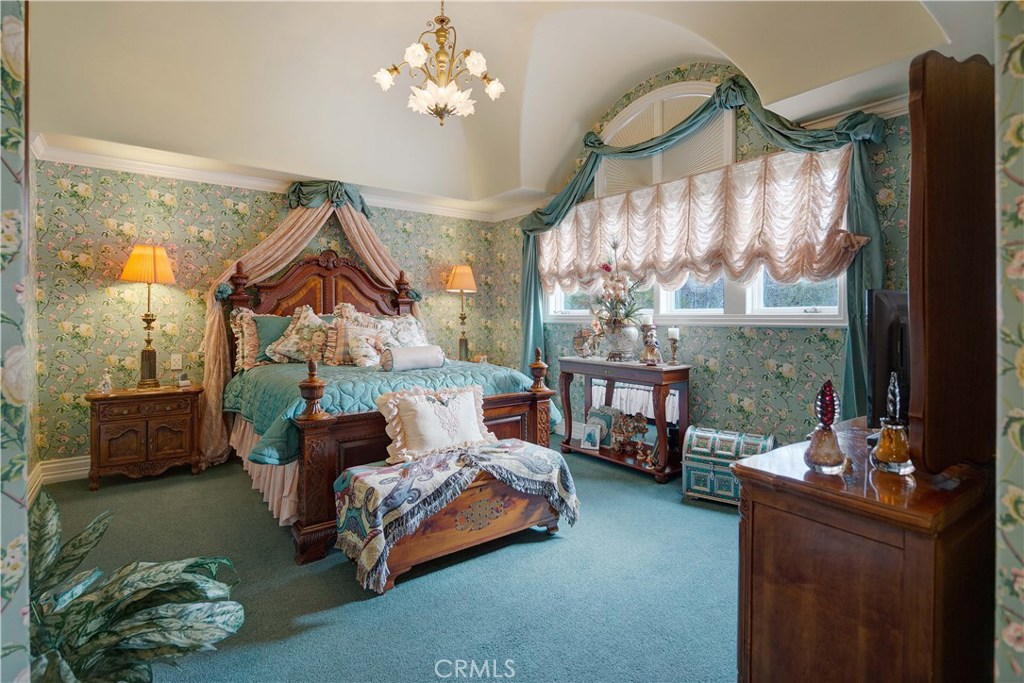 15733 Juniper Peak Road, Weed, California, 96094, United States, 5 Bedrooms Bedrooms, ,7 BathroomsBathrooms,Residential,For Sale,15733 Juniper Peak Road,1644367