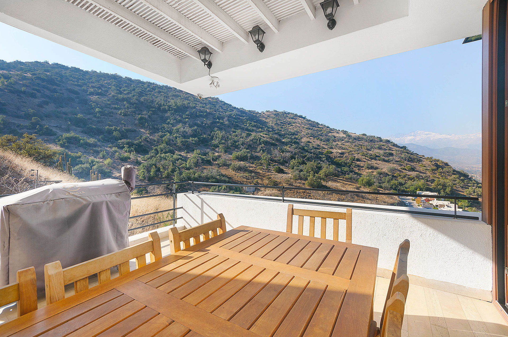  Mediterranean-style house in a gated community - 物件實景
