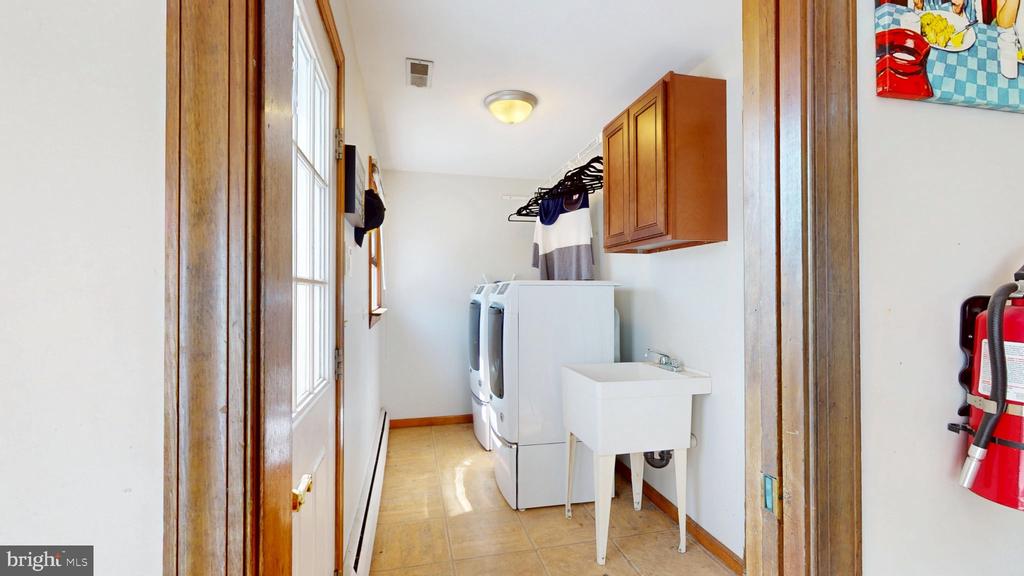 Lumberton, New Jersey, 08048, United States, 5 Bedrooms Bedrooms, ,4 BathroomsBathrooms,Residential,For Sale,2030815