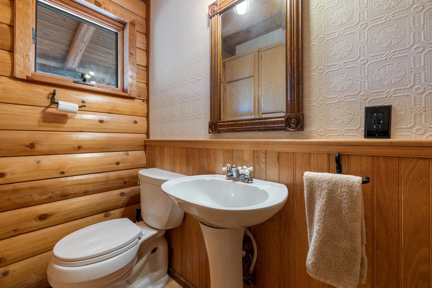 La Grange, California, 95329, United States, 2 Bedrooms Bedrooms, ,3 BathroomsBathrooms,Residential,For Sale,2009074