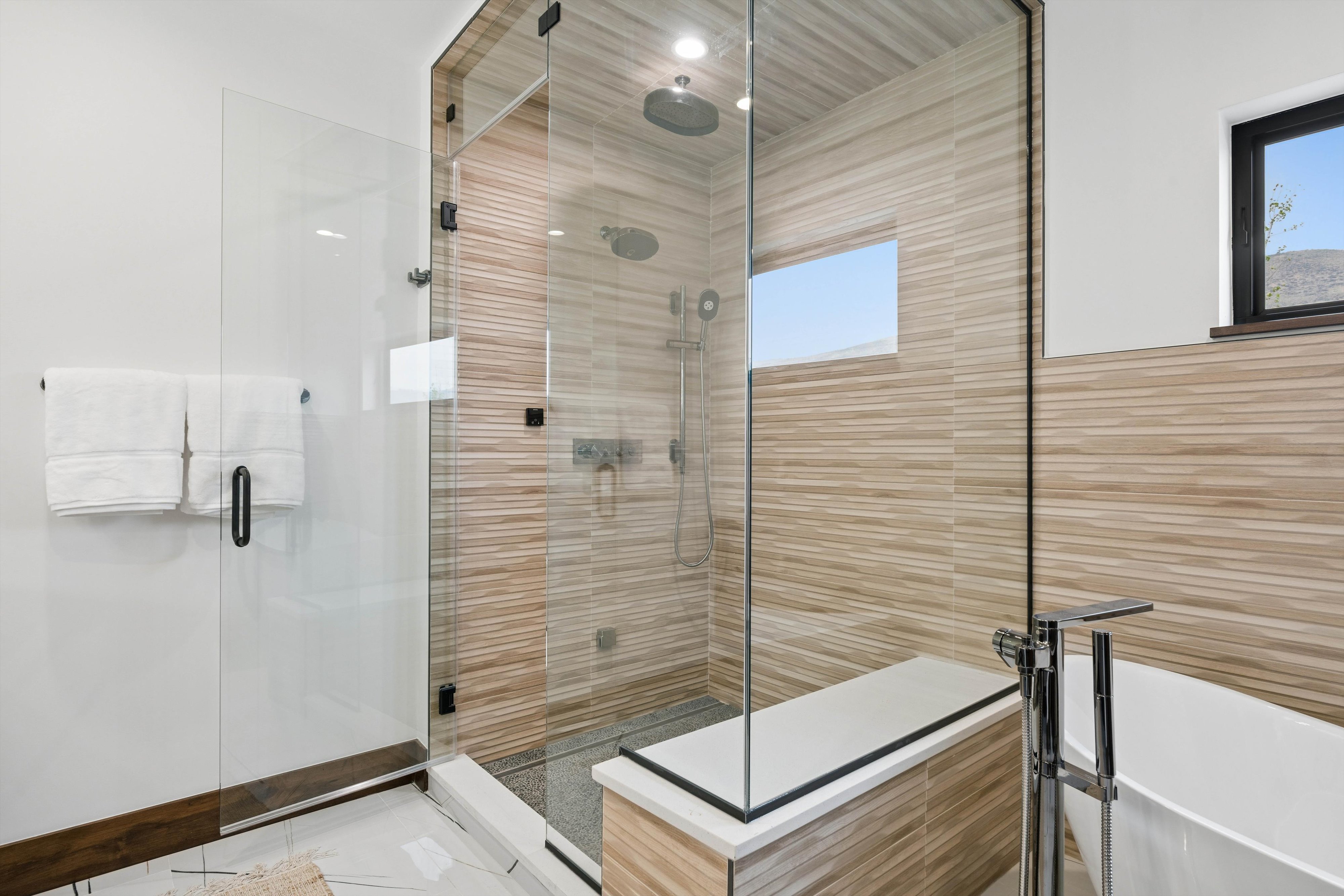  Contemporary architecture meets effortless mountain living at The Kestrel - 物件實景