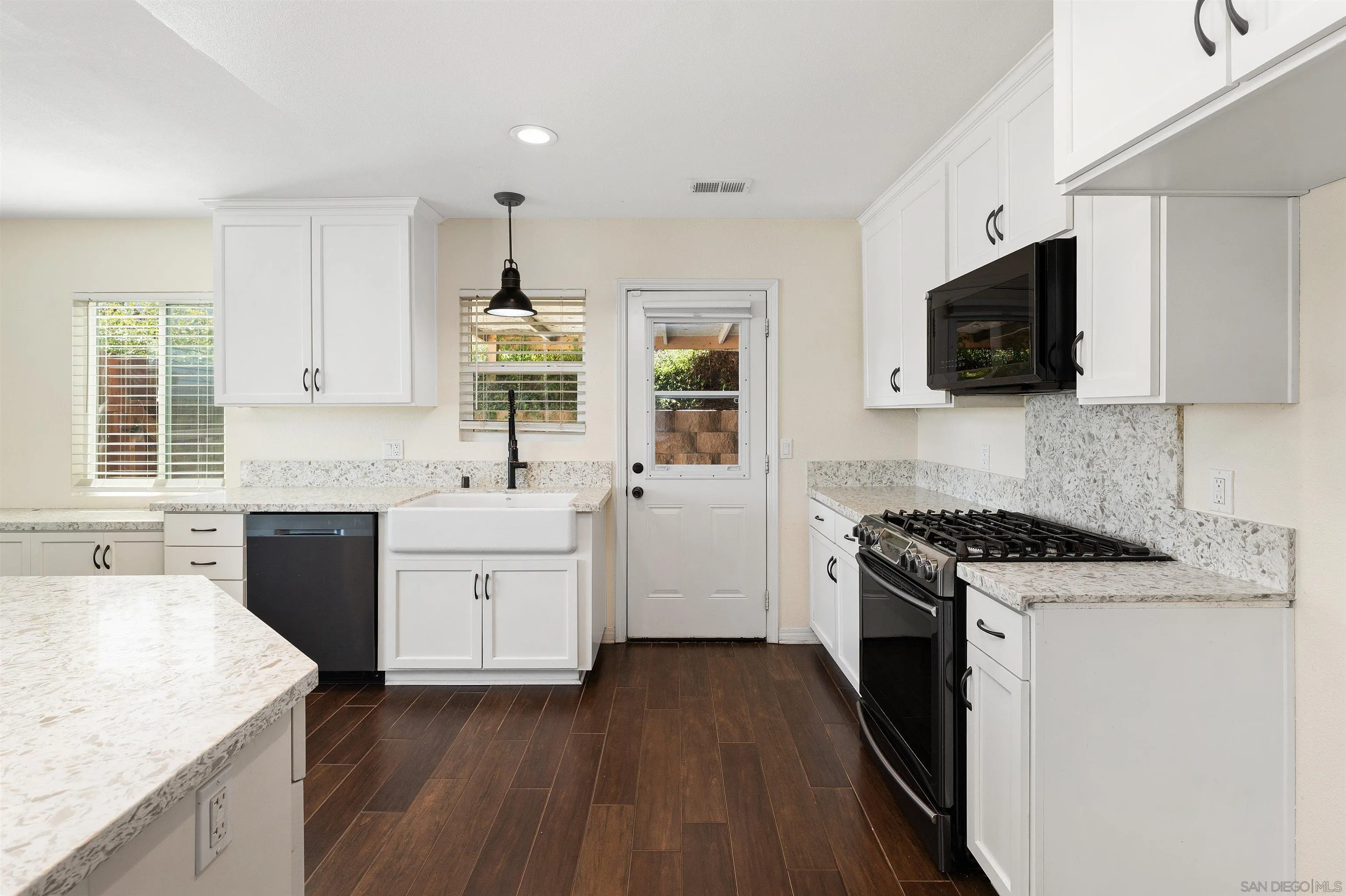 Santee, California, 92071, United States, 3 Bedrooms Bedrooms, ,2 BathroomsBathrooms,Residential,For Sale,1991920