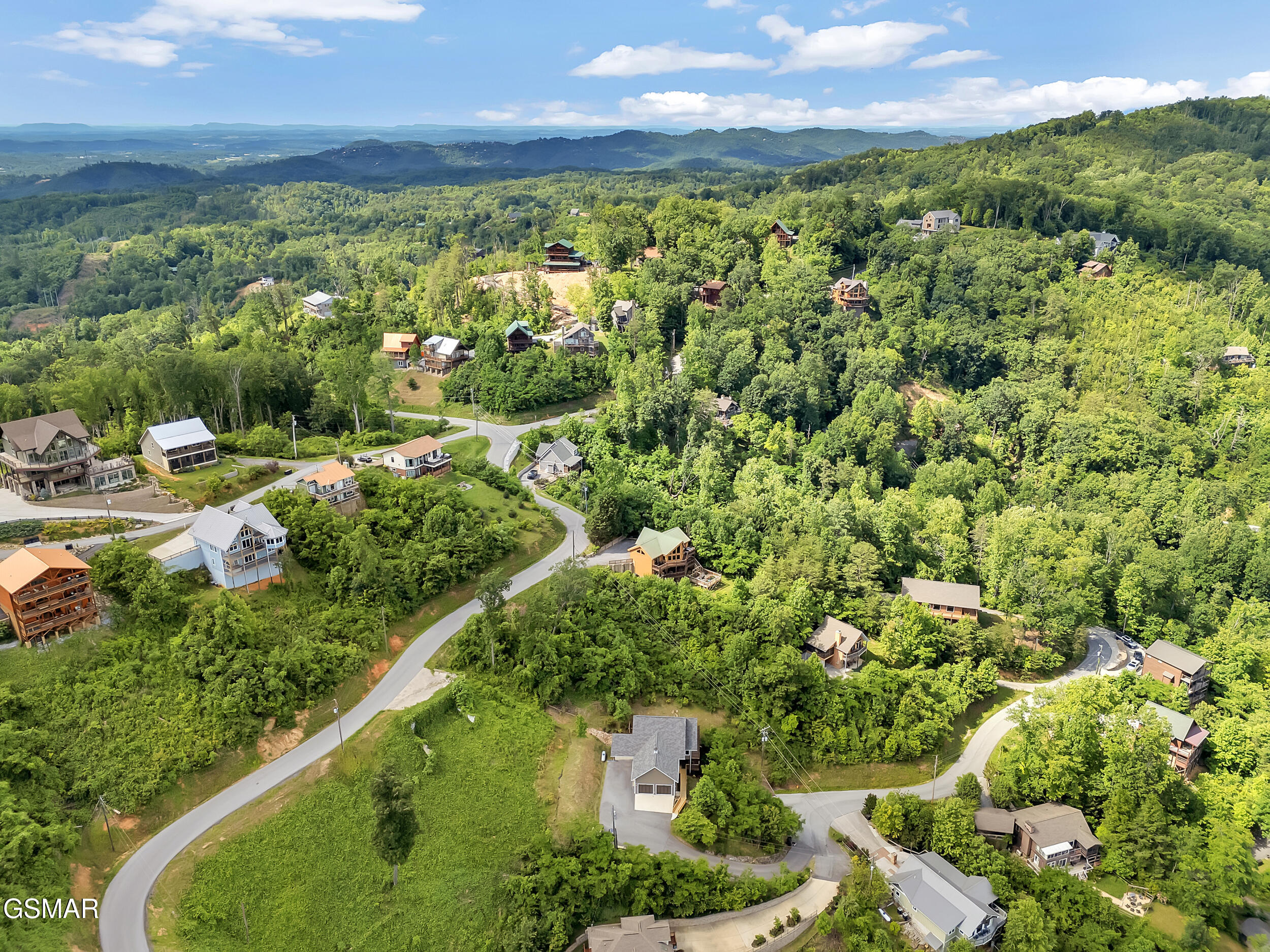 Gatlinburg, Tennessee, 37738, United States, 3 Bedrooms Bedrooms, ,4 BathroomsBathrooms,Residential,For Sale,1979839