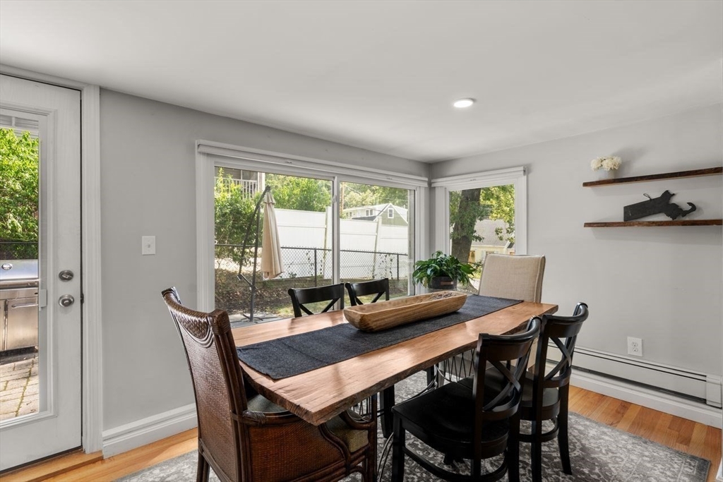 Waltham, Massachusetts, 02453, United States, 3 Bedrooms Bedrooms, ,2 BathroomsBathrooms,Residential,For Sale,1939650