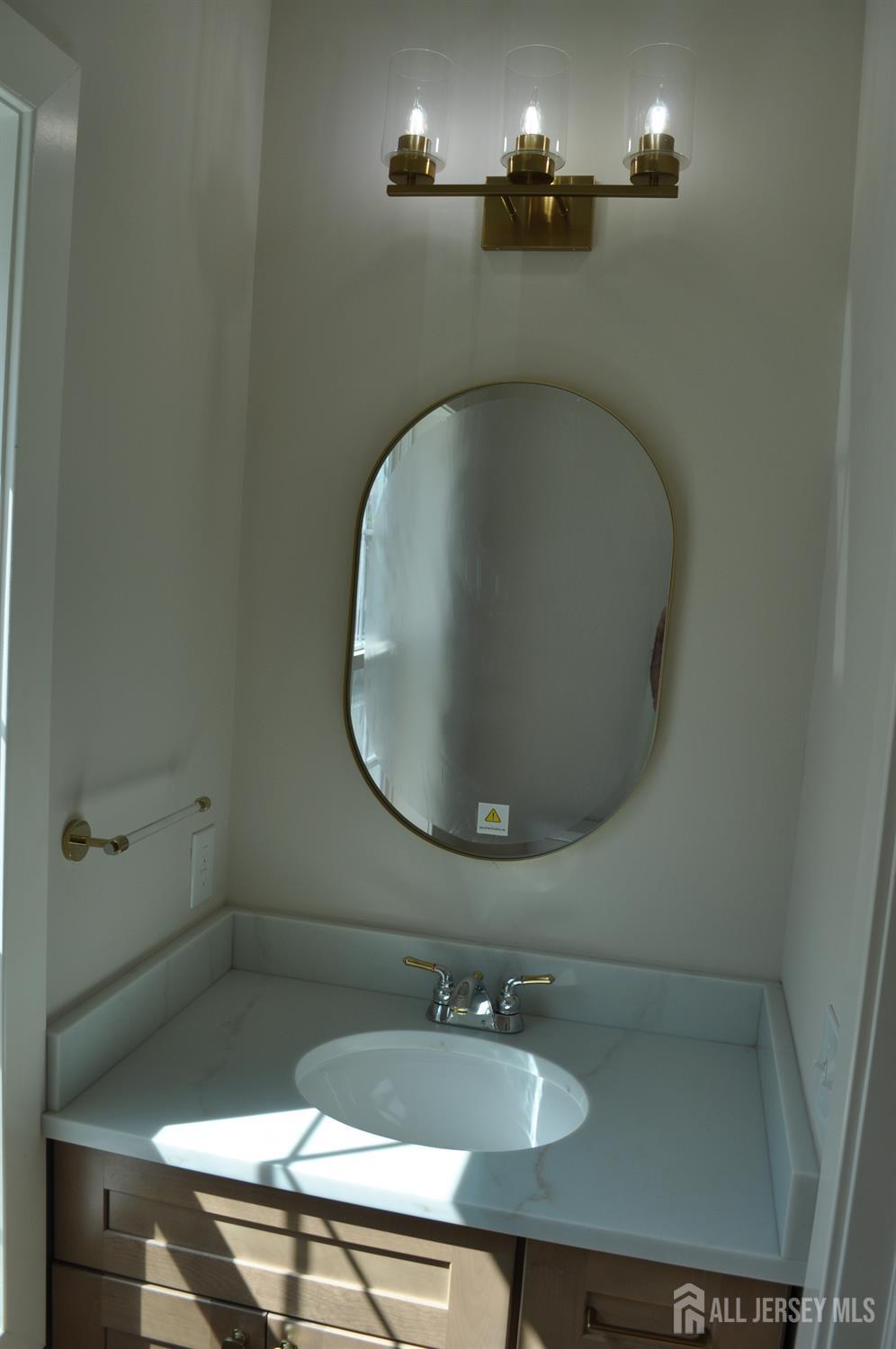 Woodbridge, New Jersey, 07095, United States, 4 Bedrooms Bedrooms, ,4 BathroomsBathrooms,Residential,For Sale,1920305