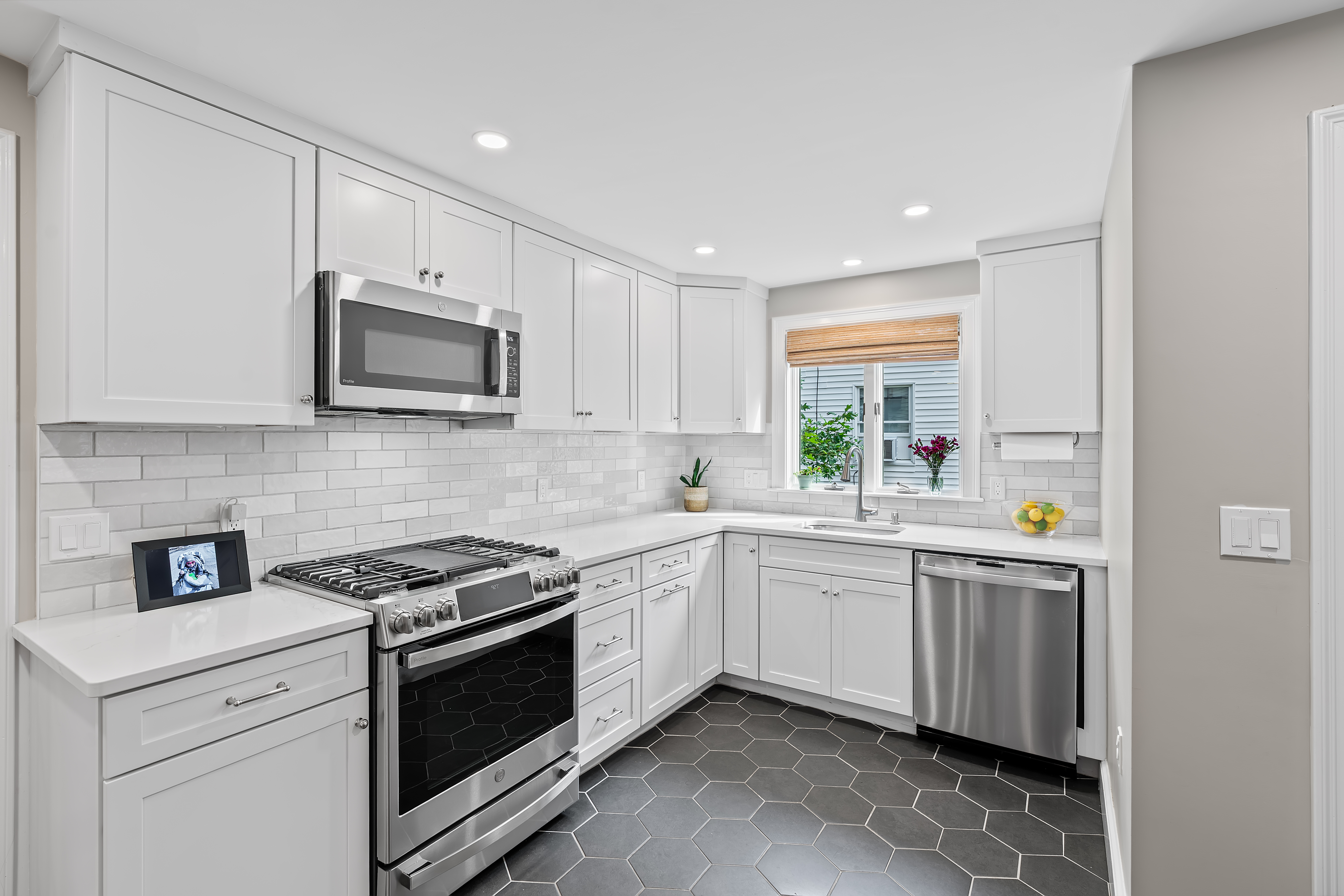  17 Keane Road, Boston, MA, 02132 - 物件實景