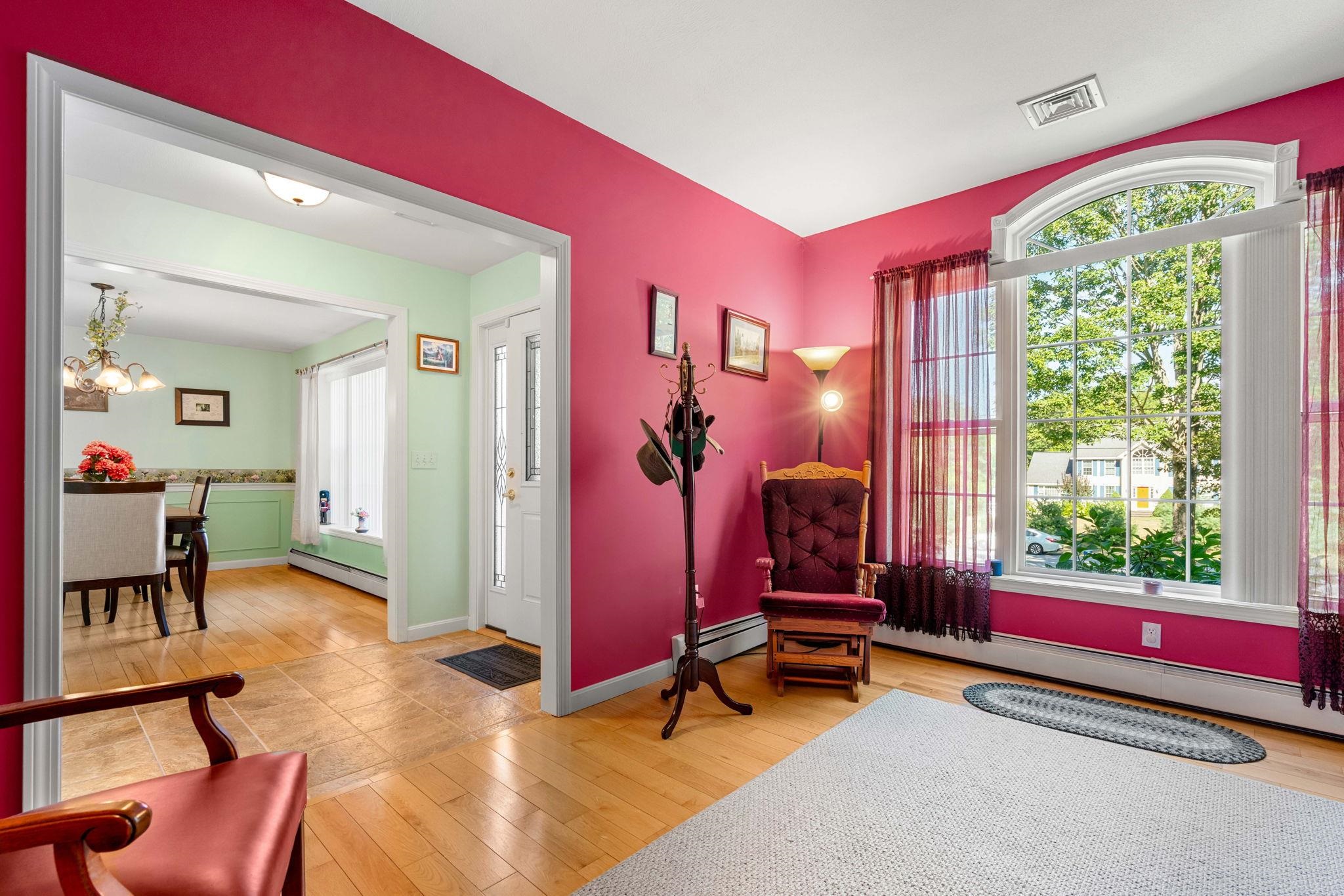 Chester, New Hampshire, 03036, United States, 3 Bedrooms Bedrooms, ,2 BathroomsBathrooms,Residential,For Sale,1926027