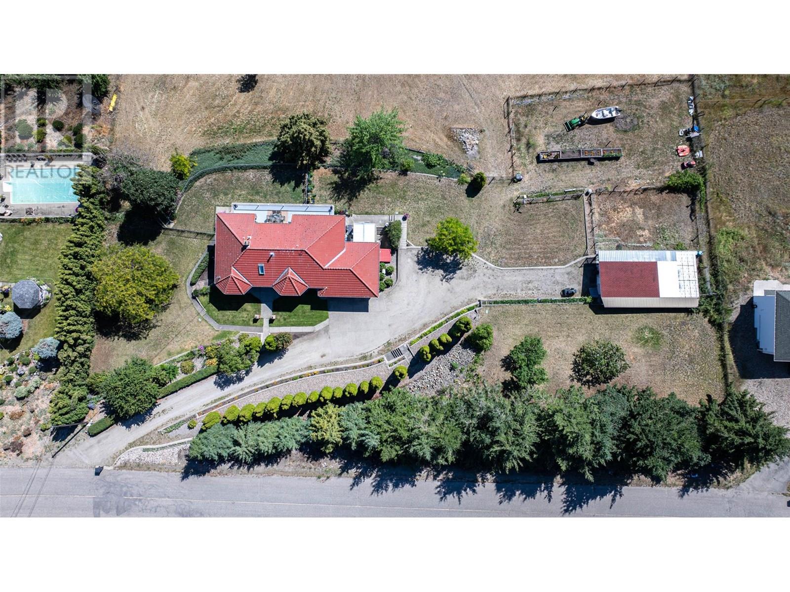 VERNON, British Columbia, V1H 1X1, CA, 4 Bedrooms Bedrooms, ,3 BathroomsBathrooms,Residential,For Sale,1948801