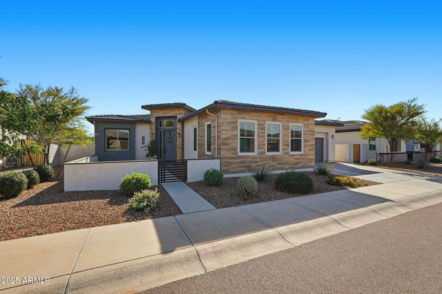 San Tan Valley, Arizona, 85140, United States, 2 Bedrooms Bedrooms, ,3 BathroomsBathrooms,Residential,For Sale,1987430