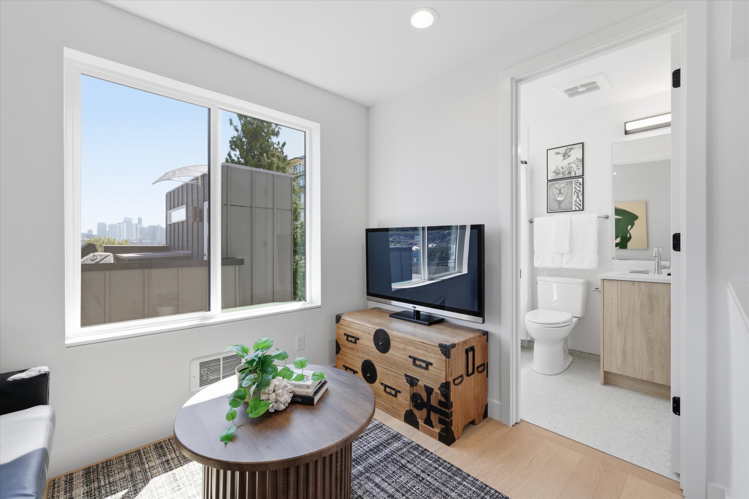  2011 Dexter Ave N Unit #A, Seattle, WA 98109 - 物件實景