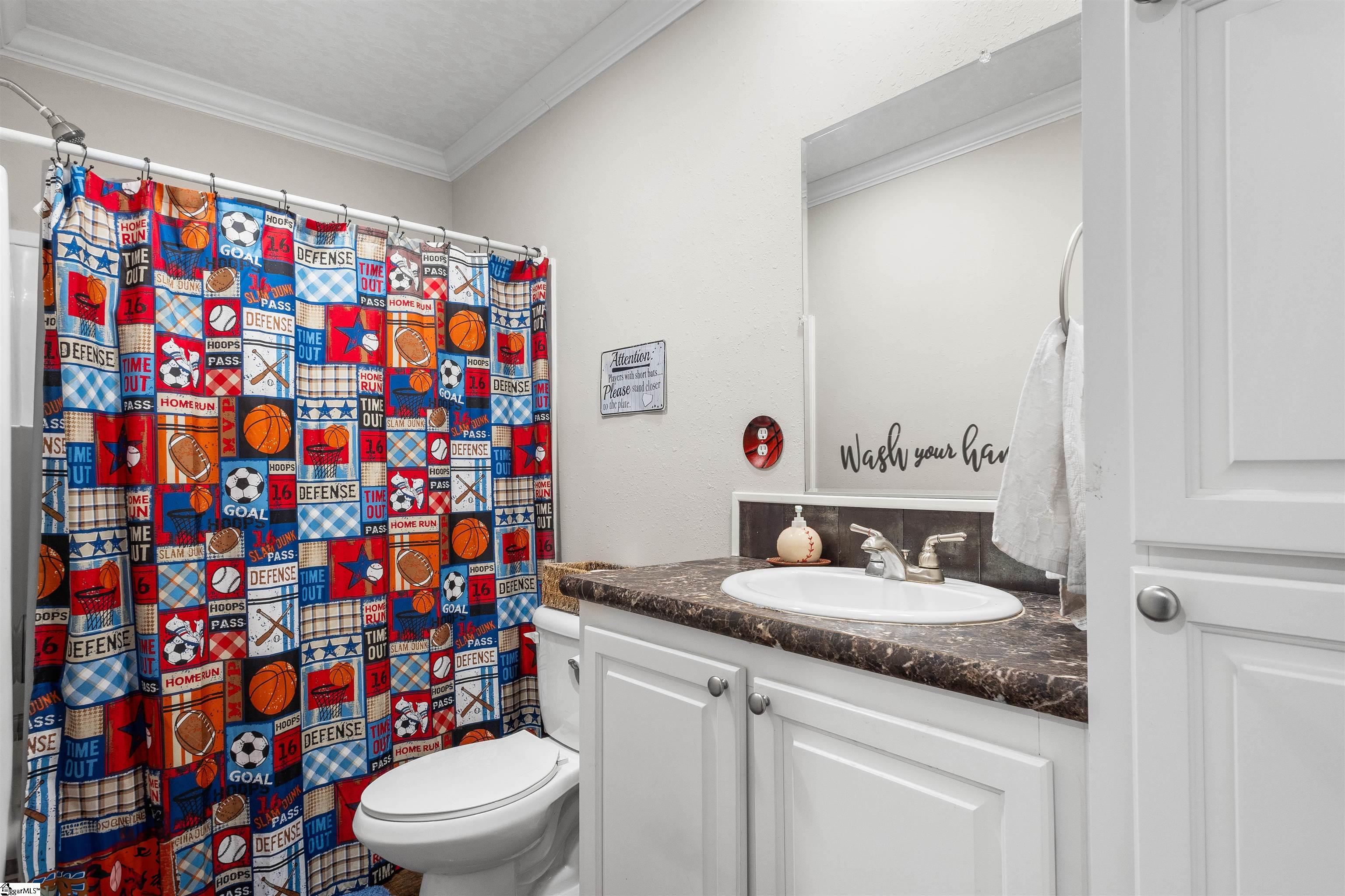 Piedmont, South Carolina, 29673, United States, 8 Bedrooms Bedrooms, ,6 BathroomsBathrooms,Residential,For Sale,1788968