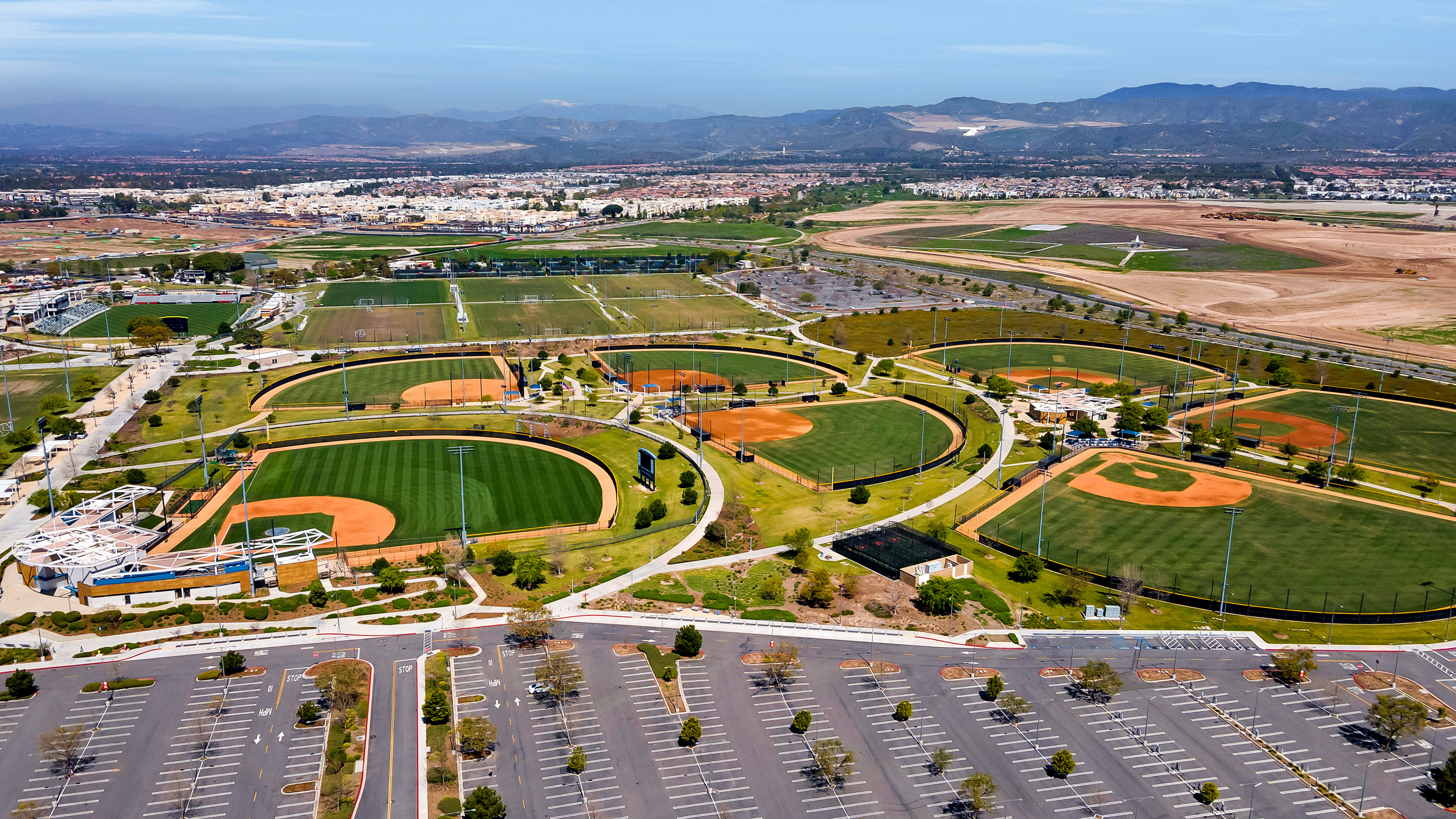  100 Tenor, Irvine, CA 92618 - 物件實景