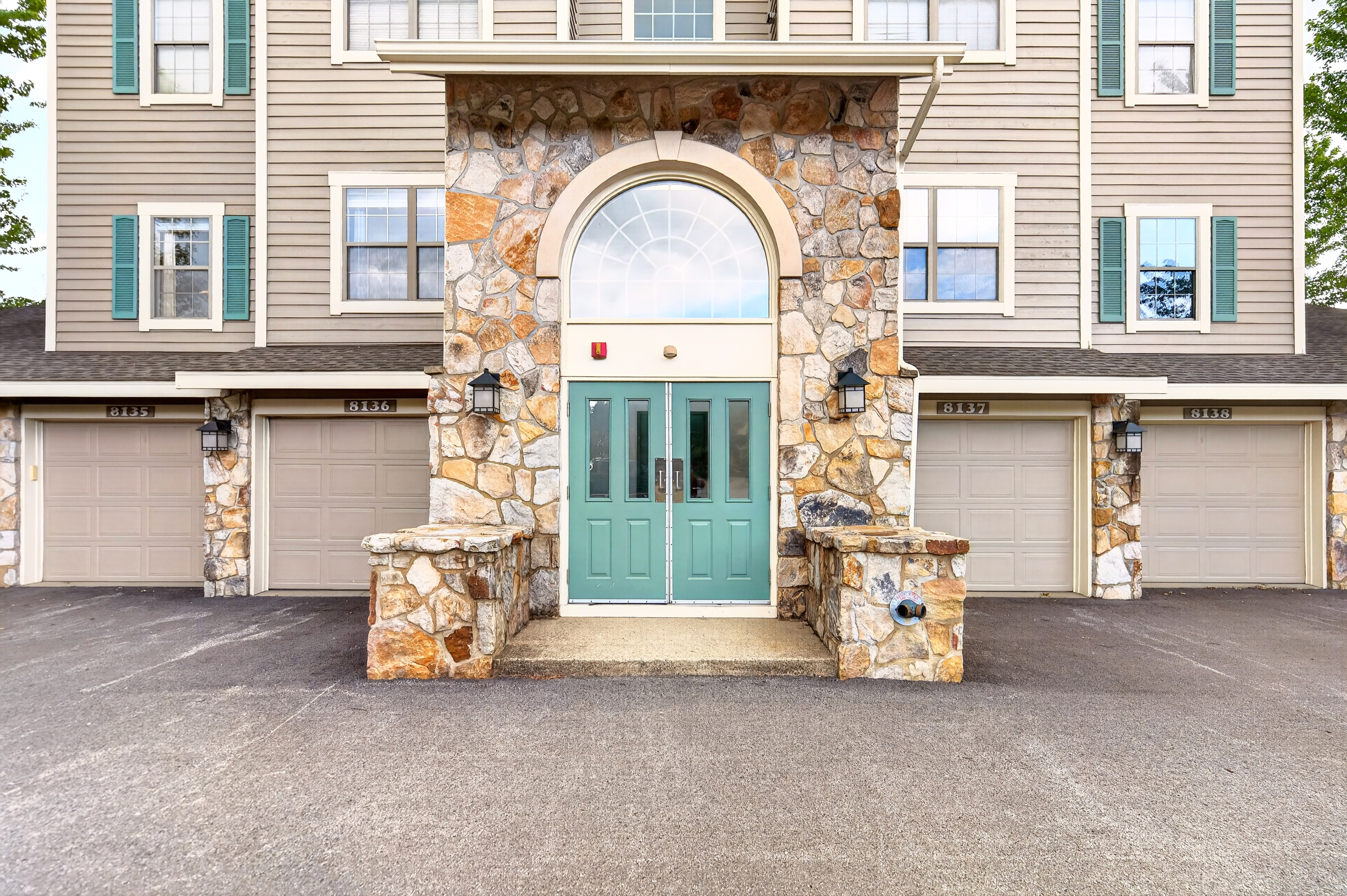  8134 Stonegate Drive, Champion, PA 15622 - 物件實景