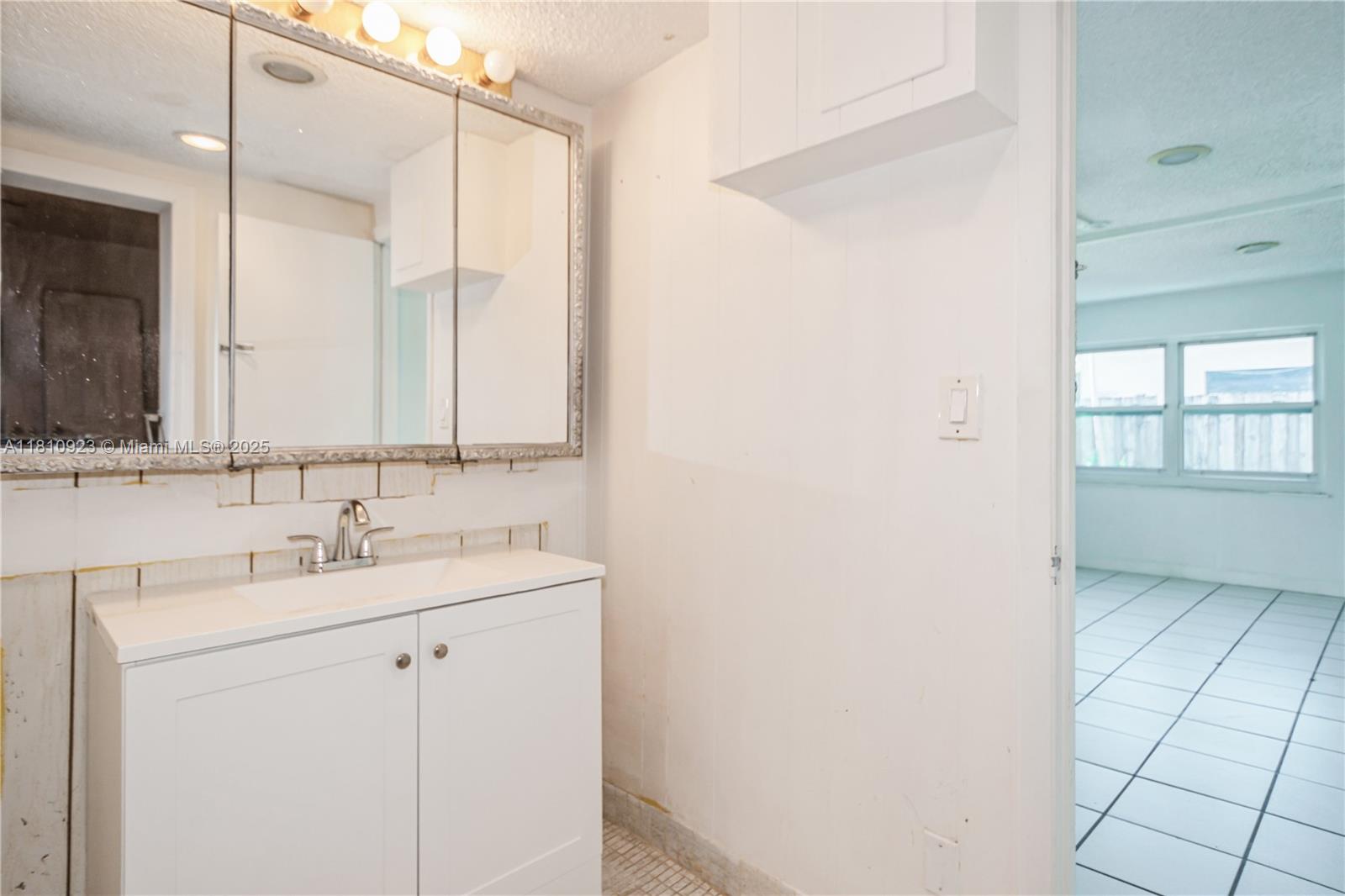 Dania Beach, Florida, 33312, United States, 3 Bedrooms Bedrooms, ,3 BathroomsBathrooms,Residential,For Sale,1838322