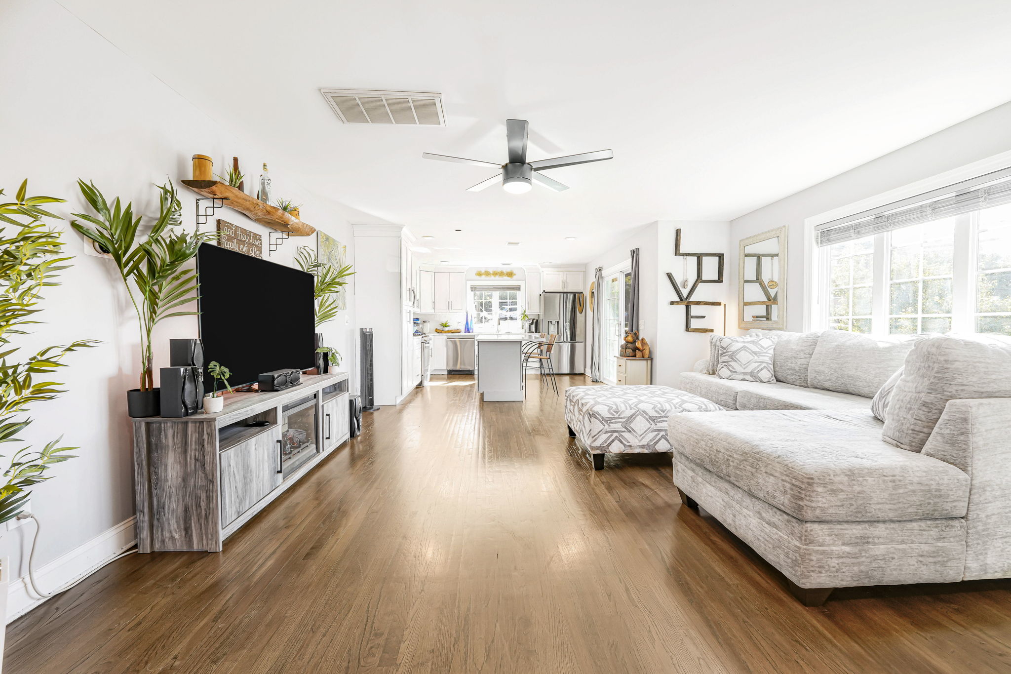 Fairview, New Jersey, 07022, United States, 2 Bedrooms Bedrooms, ,2 BathroomsBathrooms,Residential,For Sale,1973875