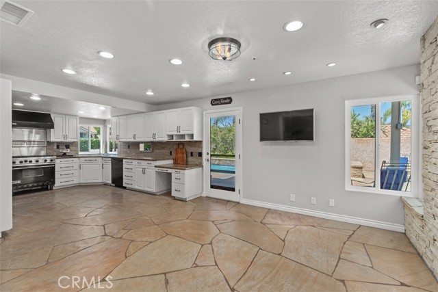 San Clemente, California, 92673, United States, 3 Bedrooms Bedrooms, ,3 BathroomsBathrooms,Residential,For Sale,1978829