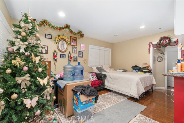 South Gate, California, 90280, United States, 4 Bedrooms Bedrooms, ,Residential,For Sale,2005257