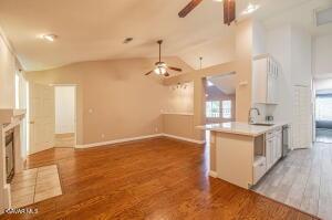 Quartz Hill, California, 93536, United States, 4 Bedrooms Bedrooms, ,2 BathroomsBathrooms,Residential,For Sale,1867125