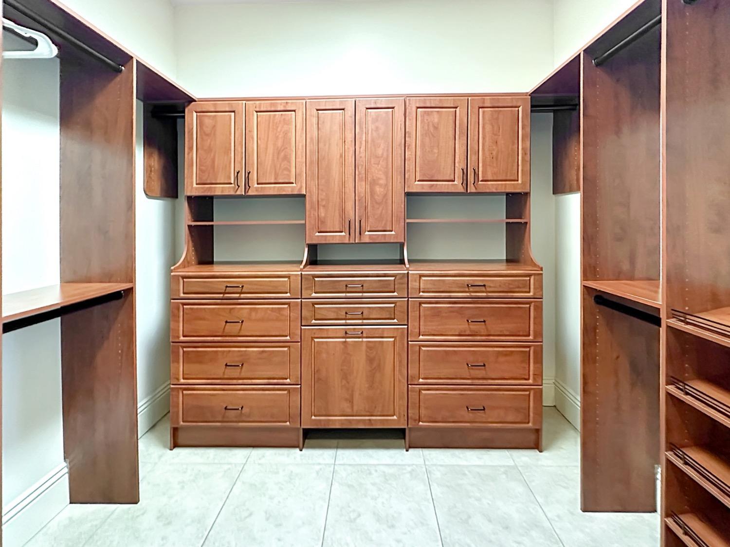 Grass Valley, California, 95949, United States, 4 Bedrooms Bedrooms, ,5 BathroomsBathrooms,Residential,For Sale,1974160