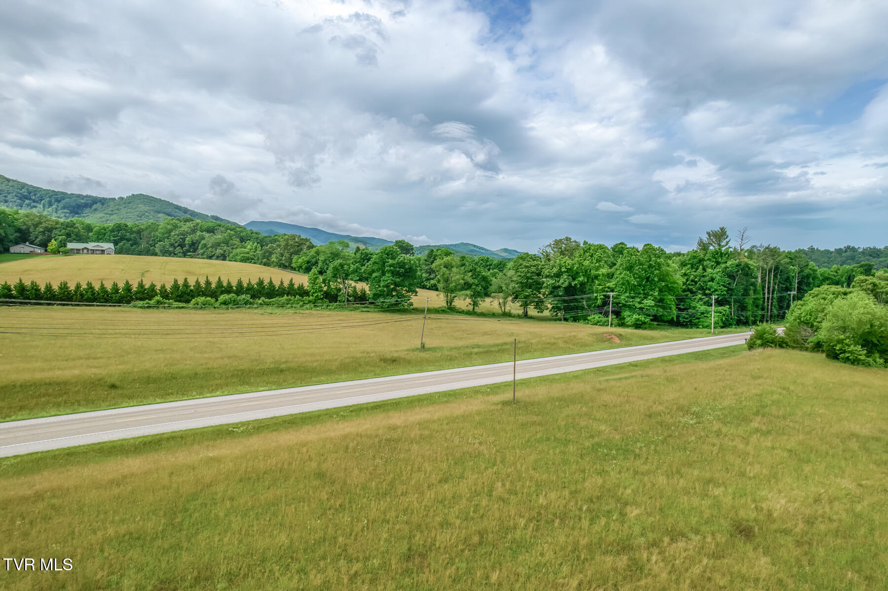 Chuckey, Tennessee, 37641, United States, 3 Bedrooms Bedrooms, ,1 BathroomBathrooms,Residential,For Sale,2048745